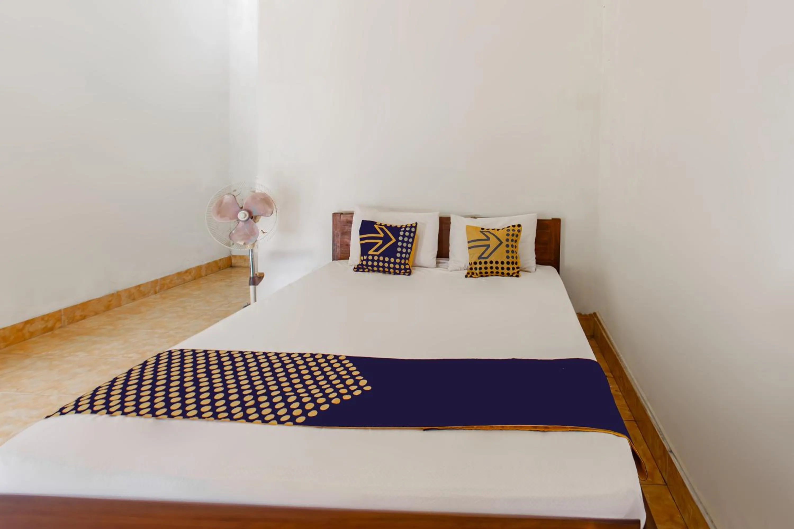 Bedroom, Bed in Hotel O Kaila Guesthouse