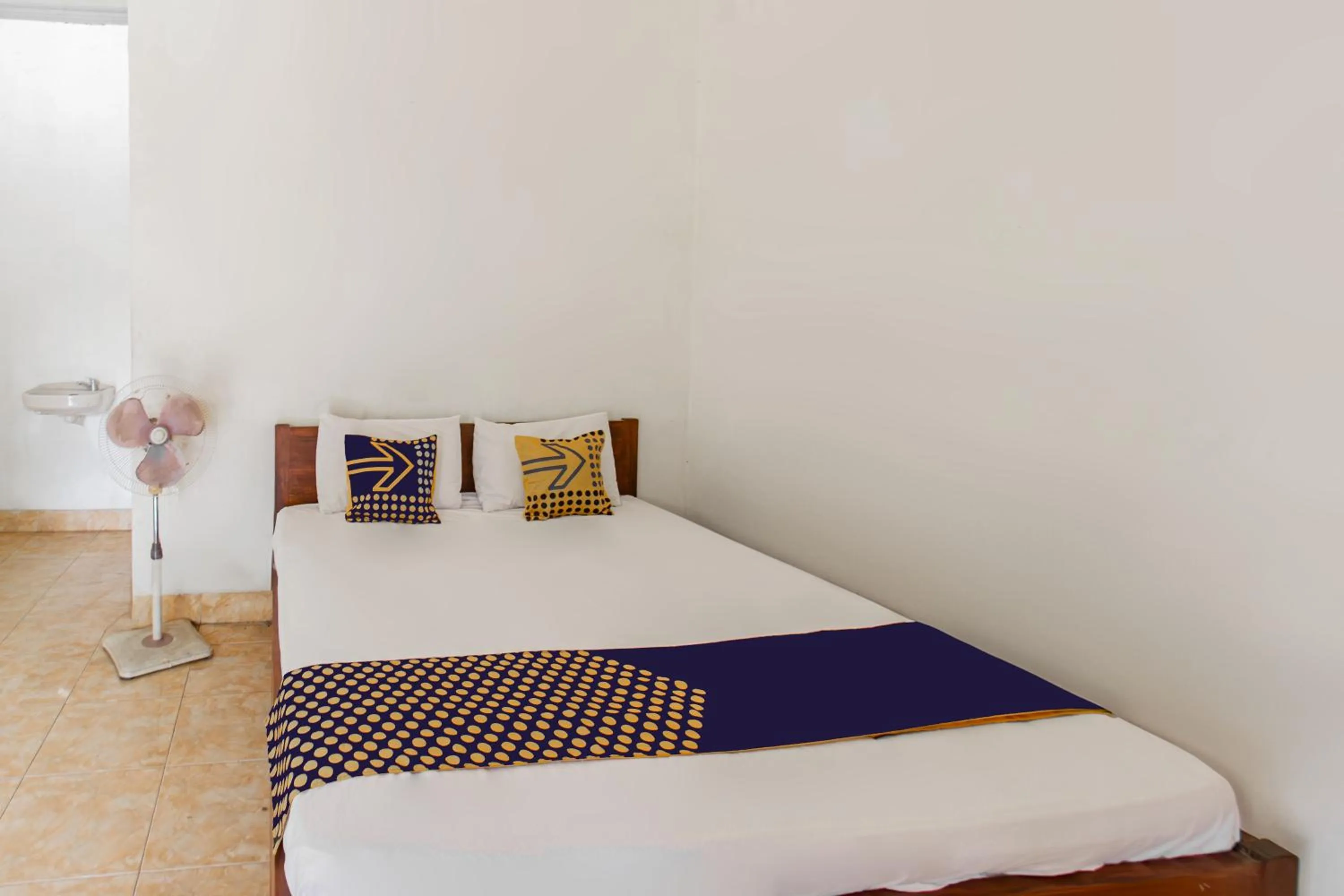 Bedroom, Bed in Hotel O Kaila Guesthouse