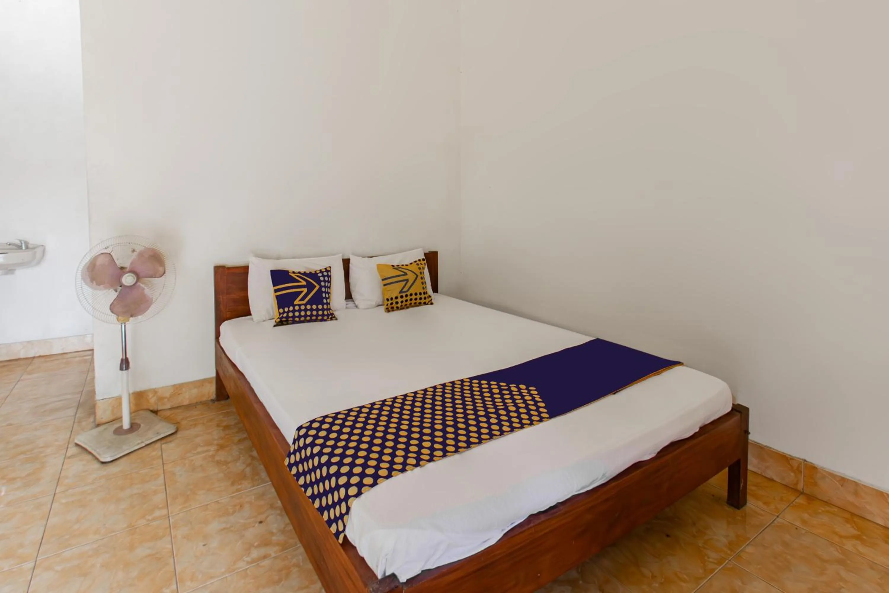 Bedroom, Bed in Hotel O Kaila Guesthouse