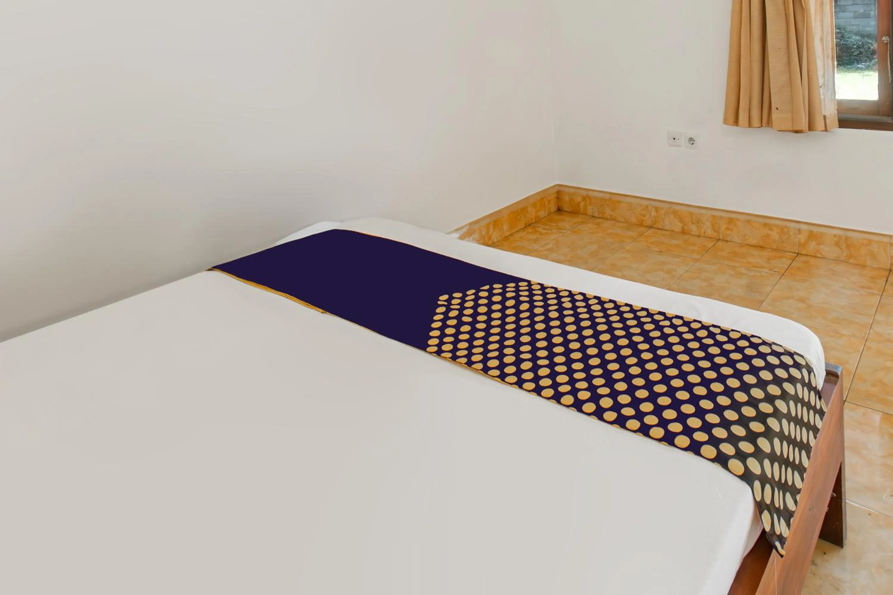 Bedroom, Bed in Hotel O Kaila Guesthouse