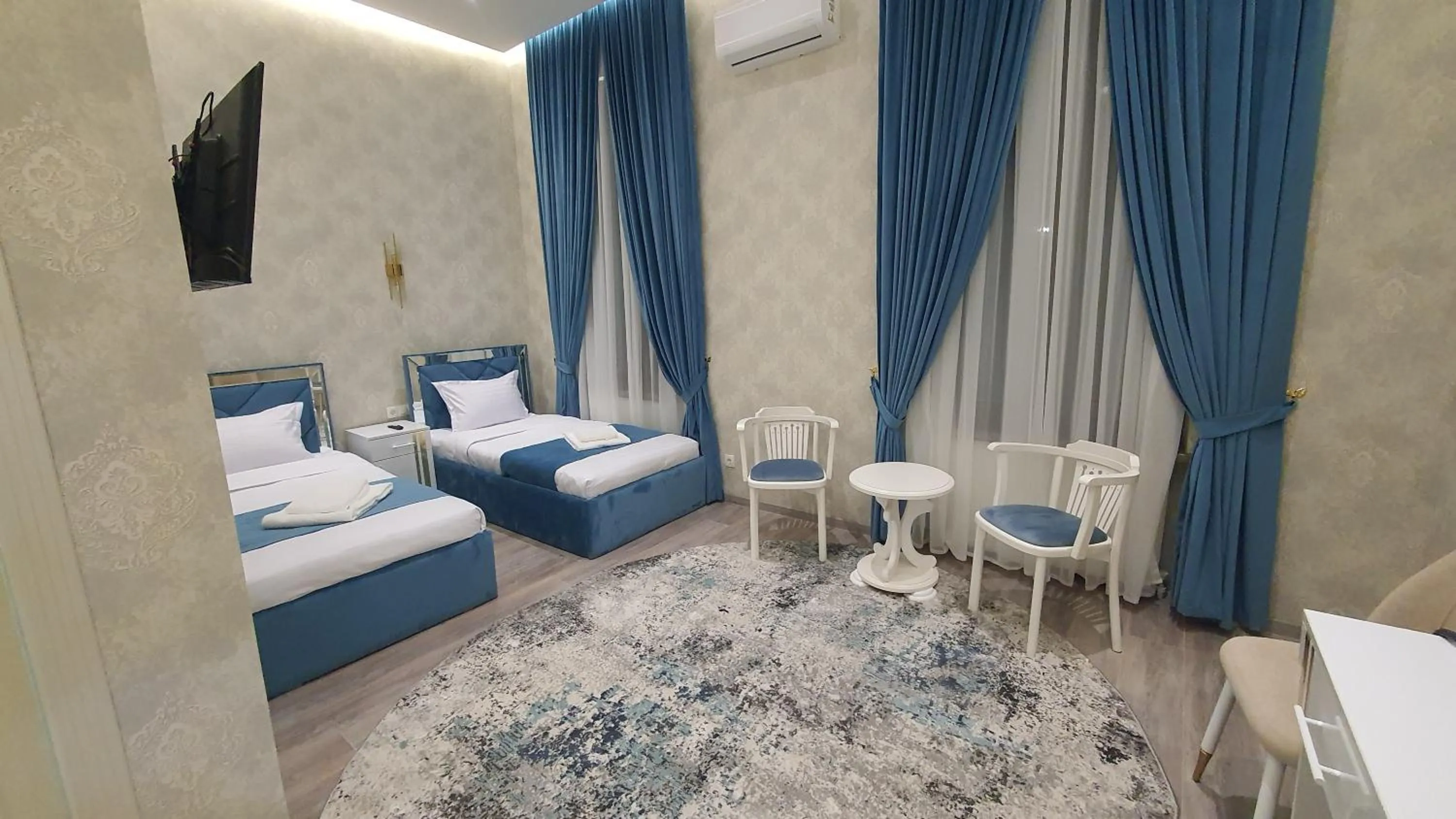 Bed in The Afrosiyob Ok