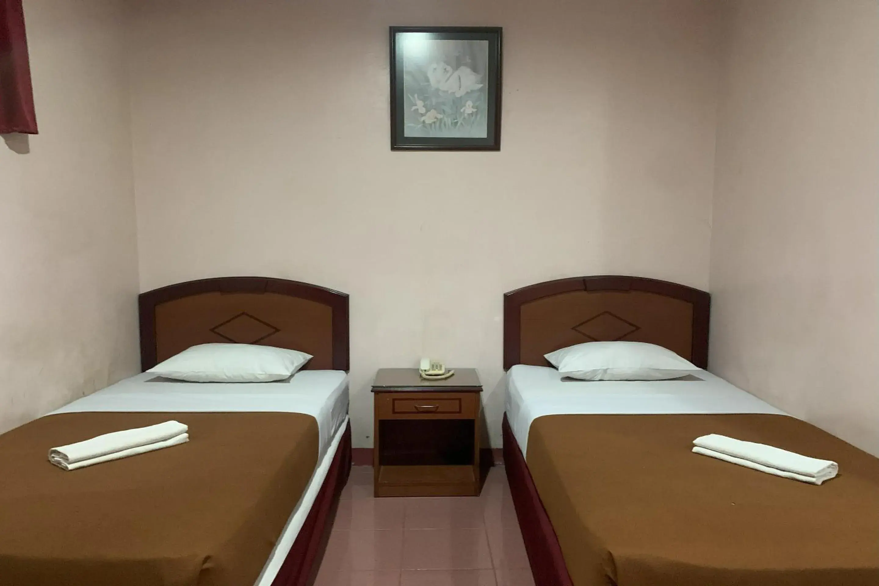 Bedroom, Bed in Hotel O Pondok Baruga 777 Near Sarewo Musik Studio Kendari Bedroom, Bed in Hotel O Pondok Baruga 777 Near Sarewo Musik Studio Kendari