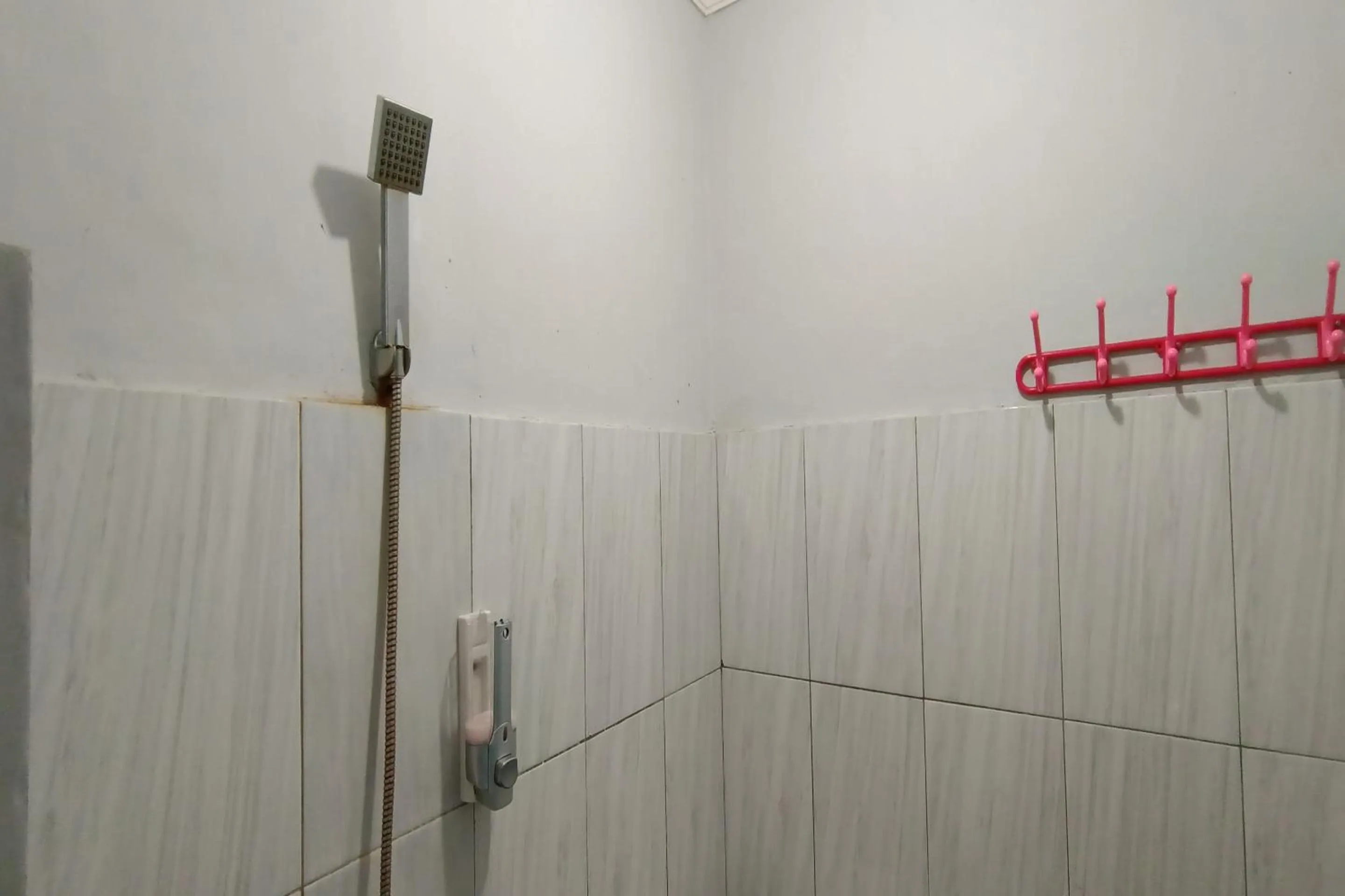 Bathroom in Hotel O Karunia Kost & PenginapanNearSiring Marabahan (Ulek Barito)