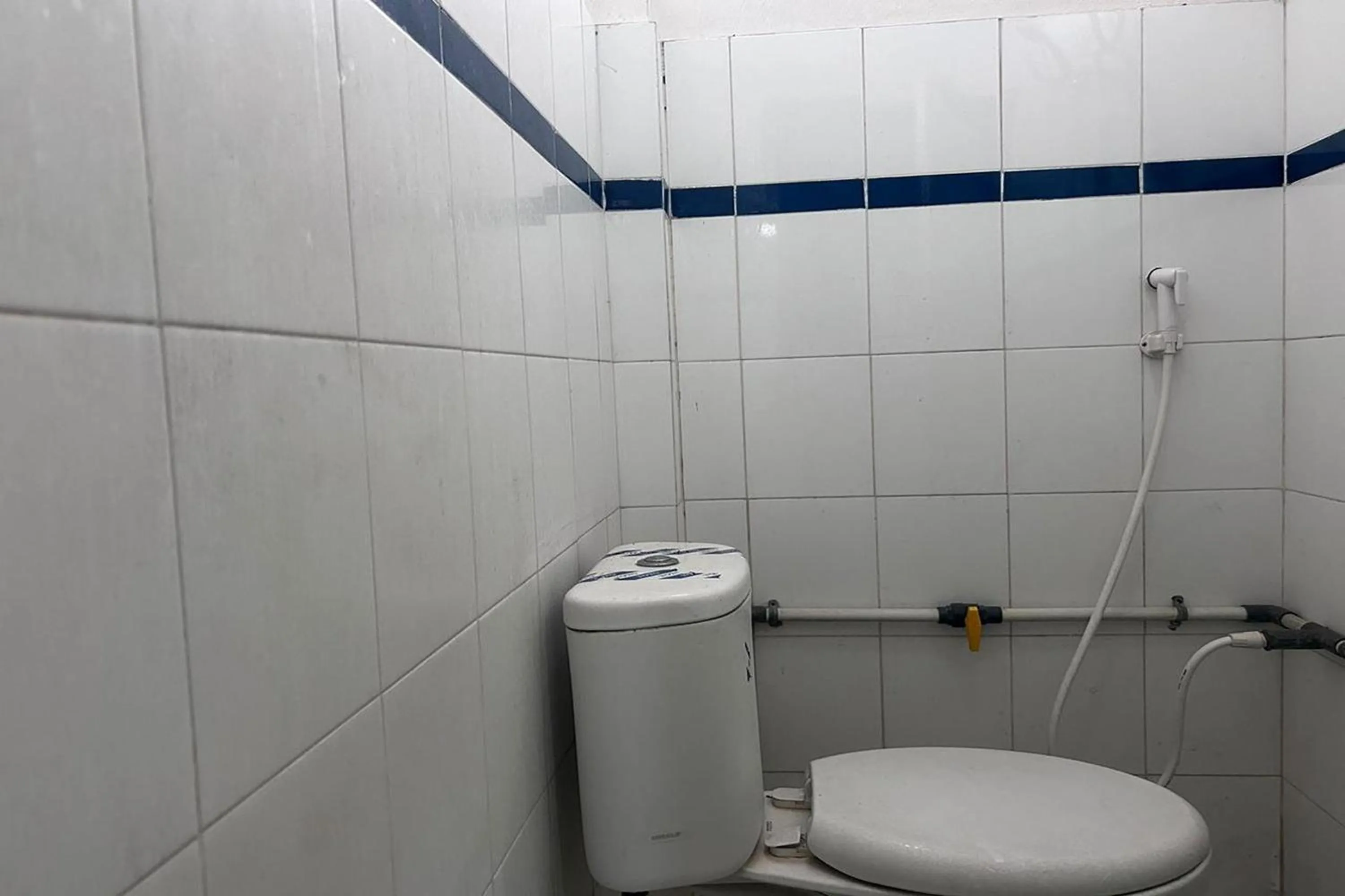 Bathroom in Hotel Kinasih Yogyakarta