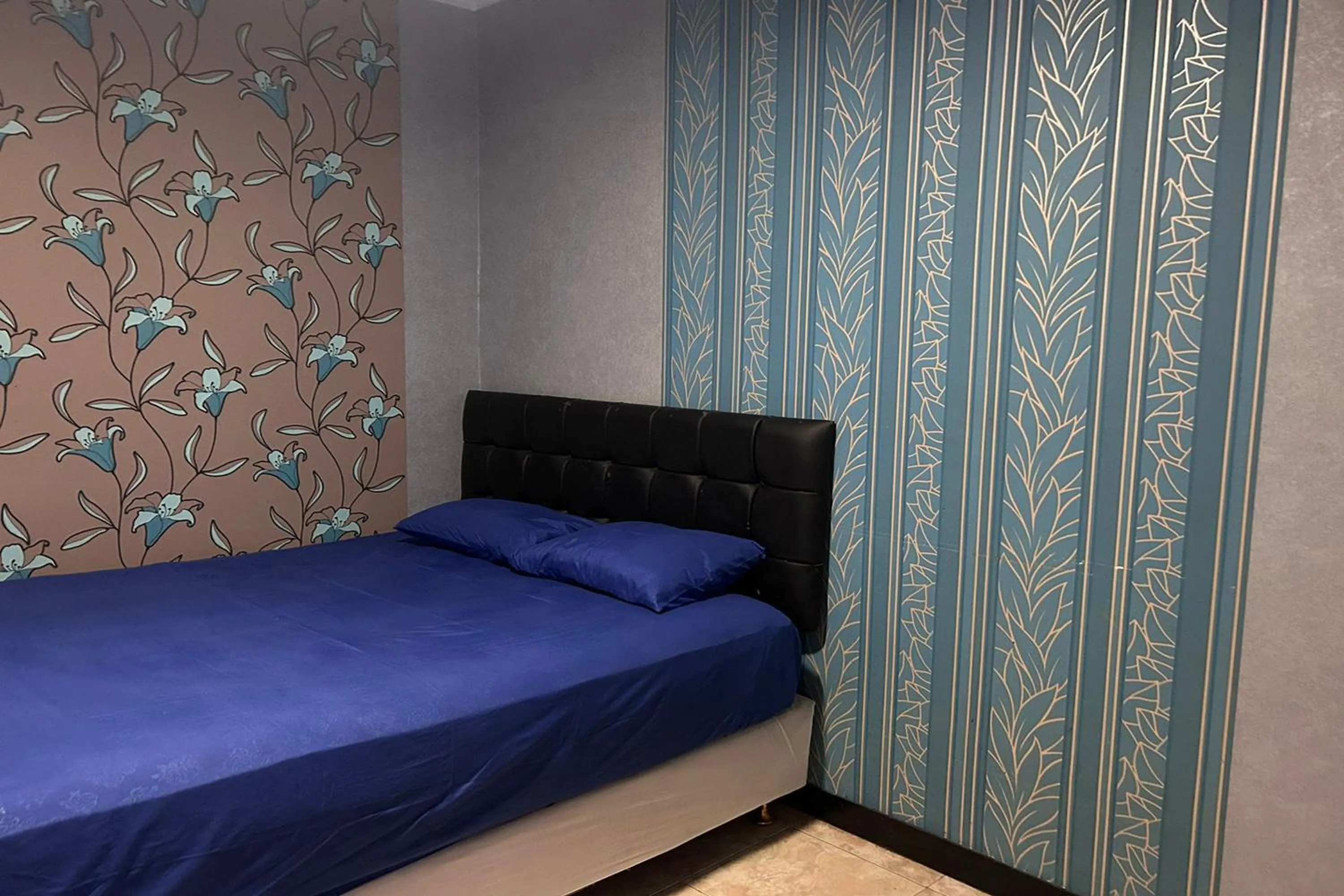 Bed in Hotel Kinasih Yogyakarta