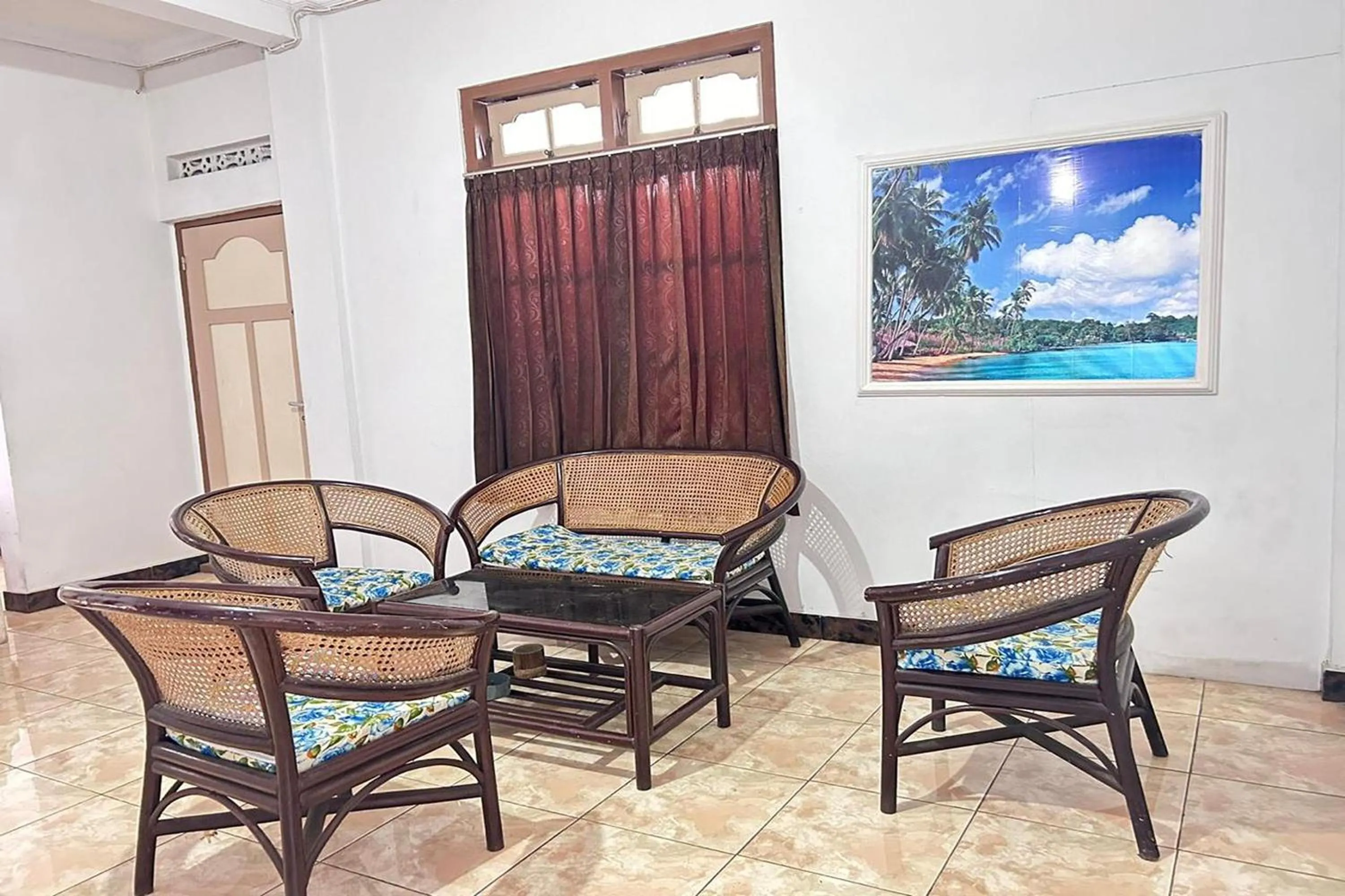 Seating area in Hotel Kinasih Yogyakarta