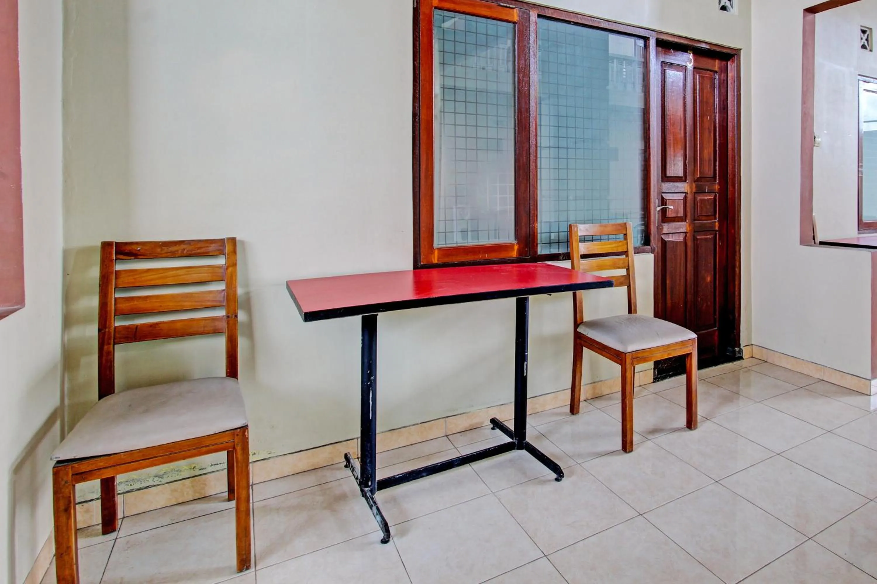 Lobby or reception in OYO 93660 New Family Hotel Syariah