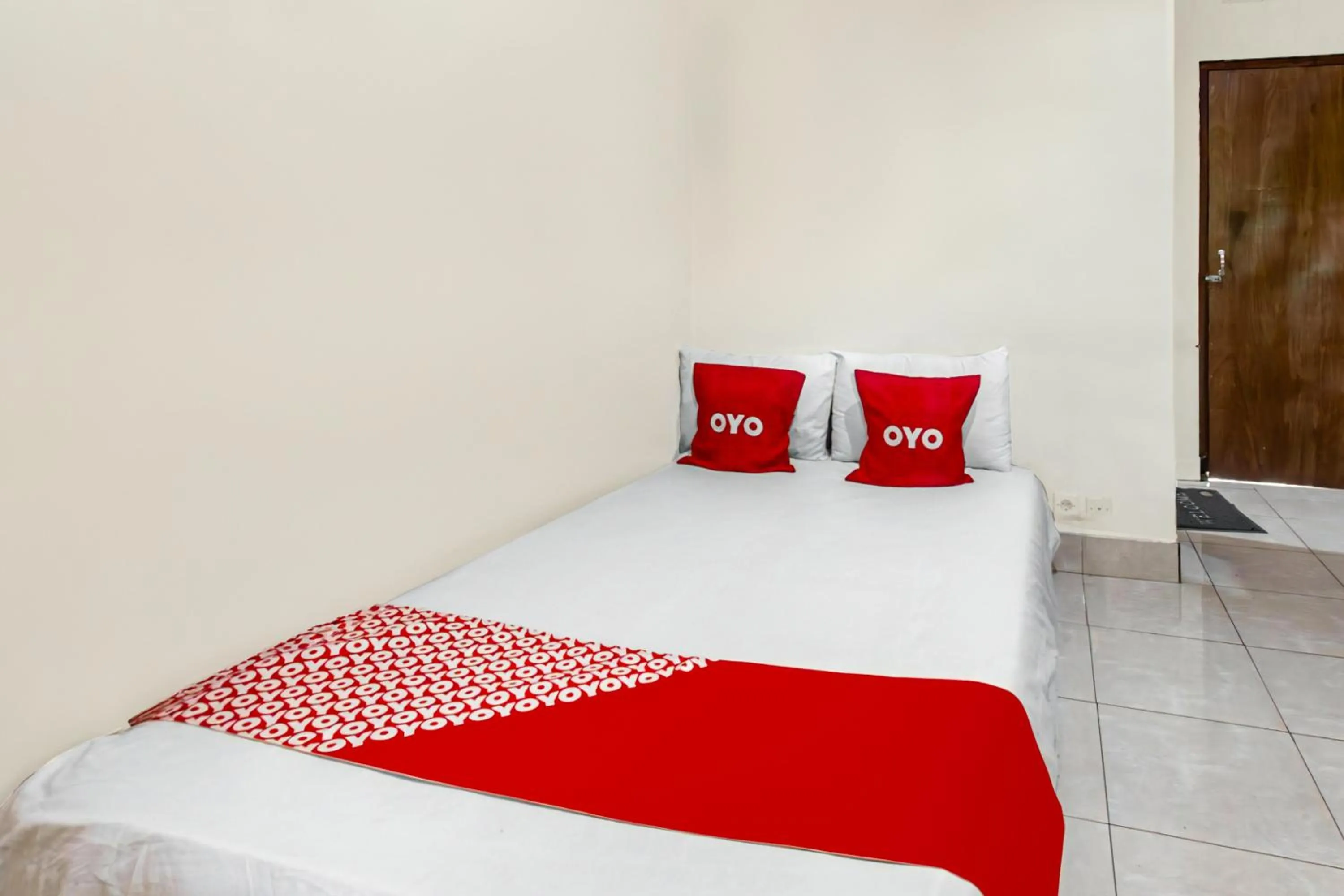 Bedroom, Bed in Hotel O Puri Batu Bolong