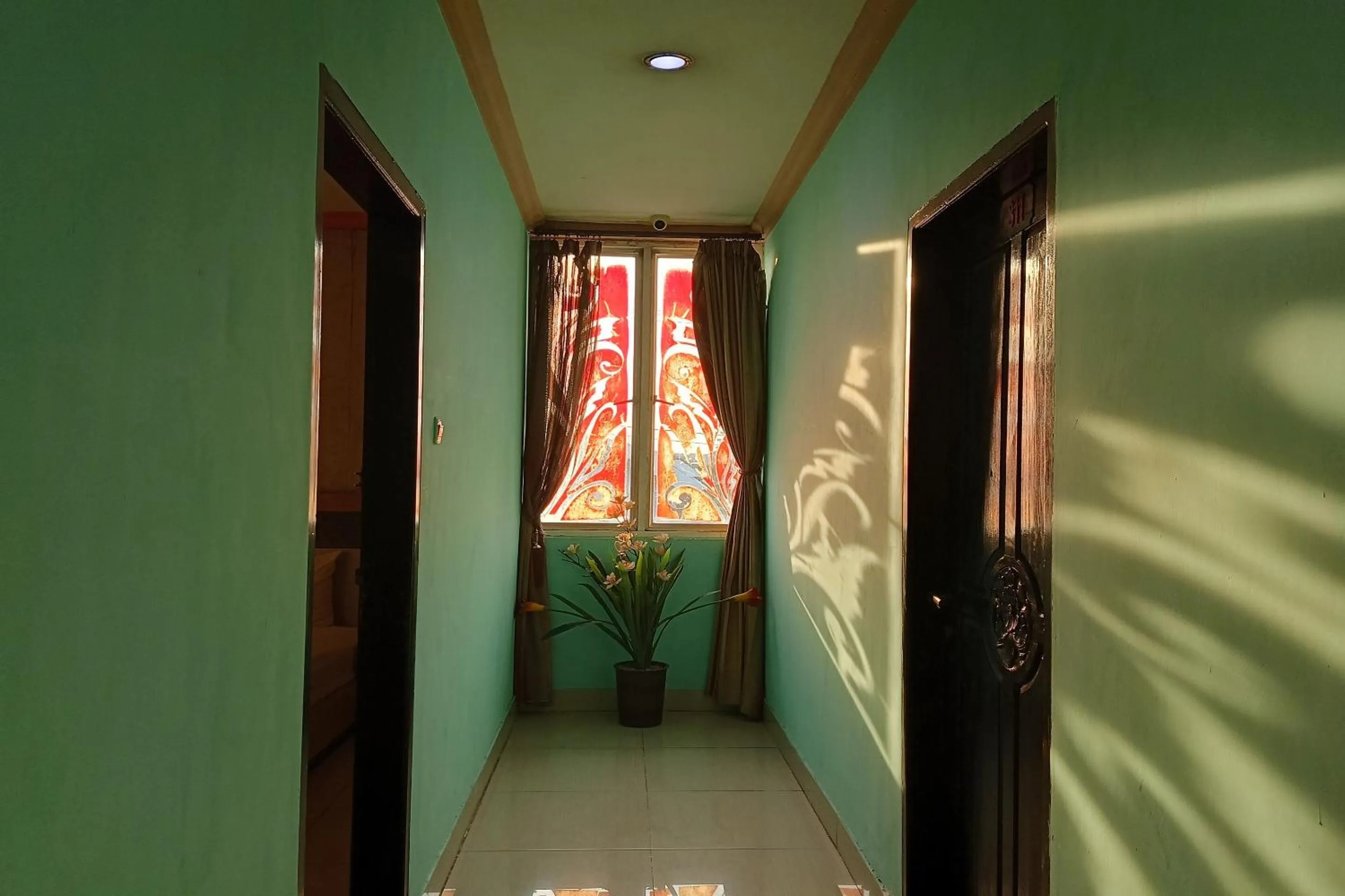 Lobby or reception in Hotel O Puri Homestay