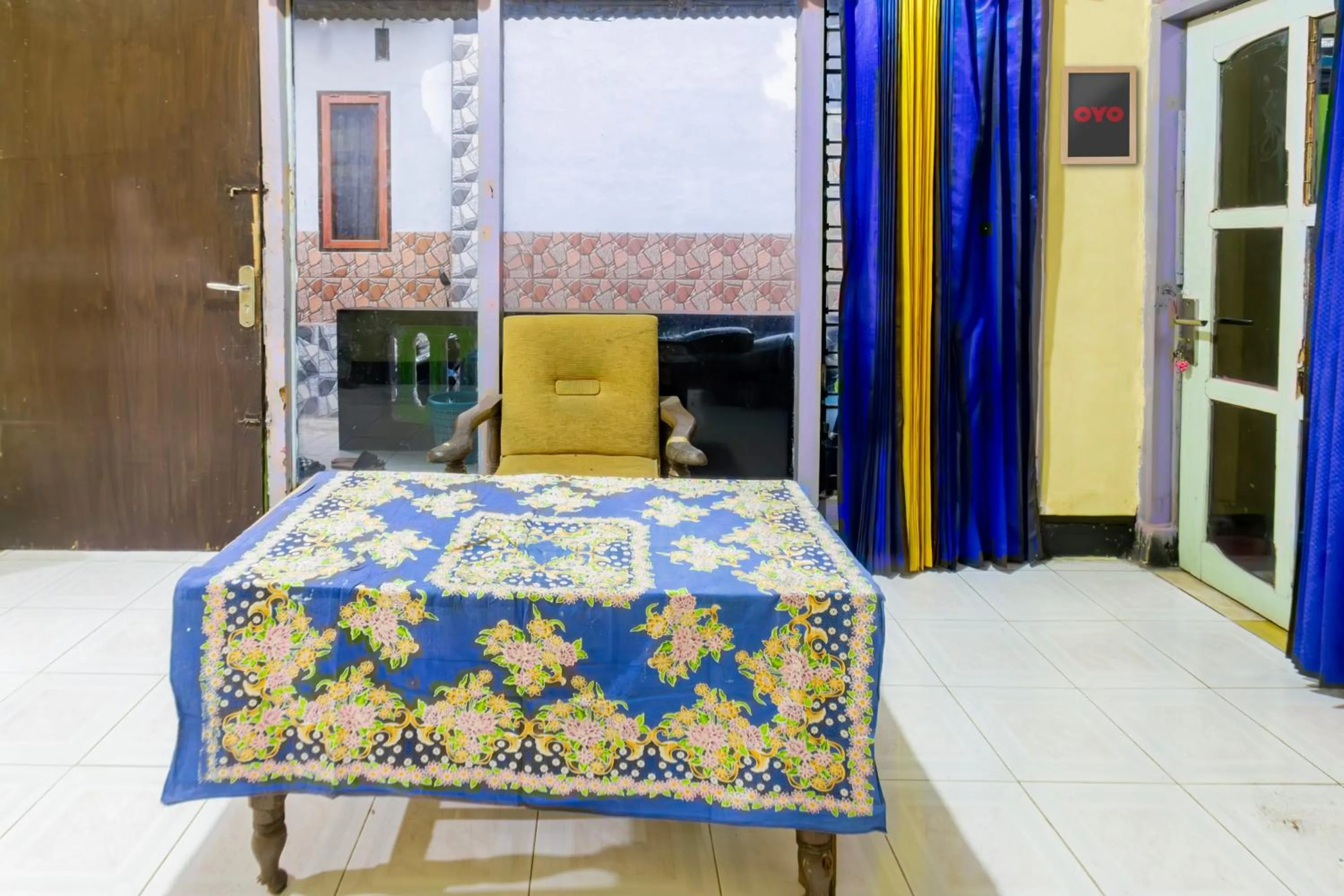 Lobby or reception in Hotel O Lestari Homestay