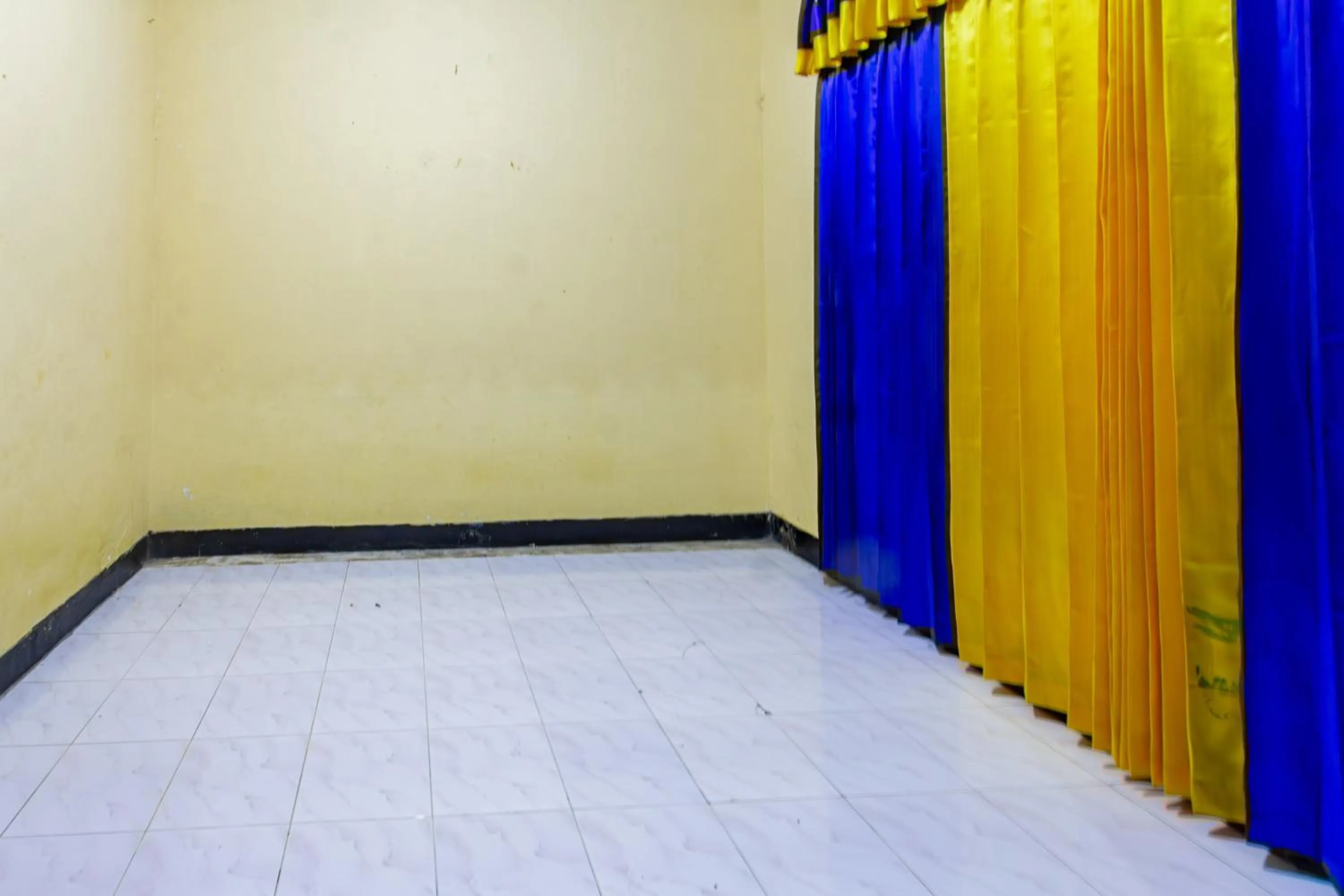 Lobby or reception in Hotel O Lestari Homestay