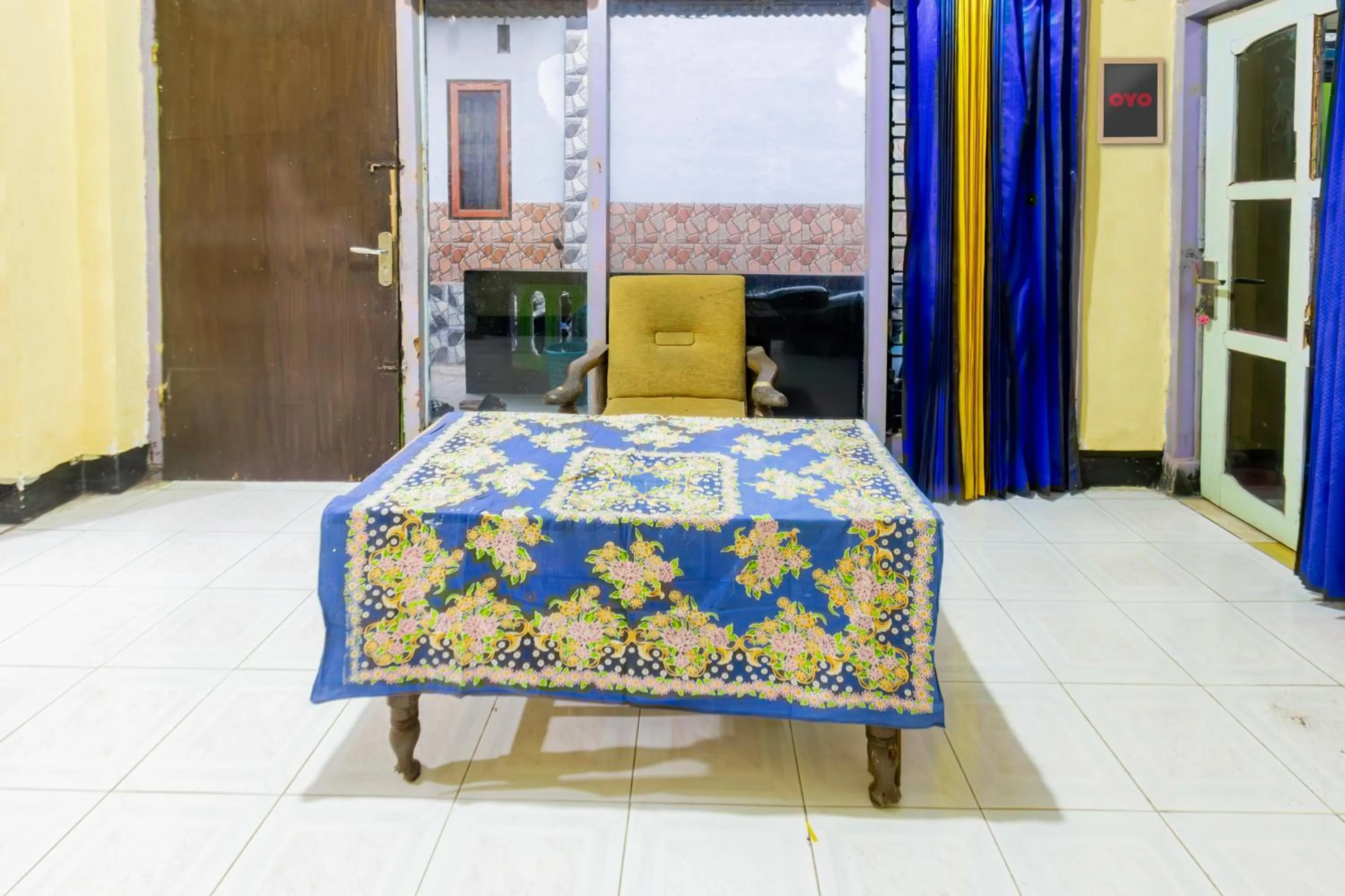 Lobby or reception in Hotel O Lestari Homestay