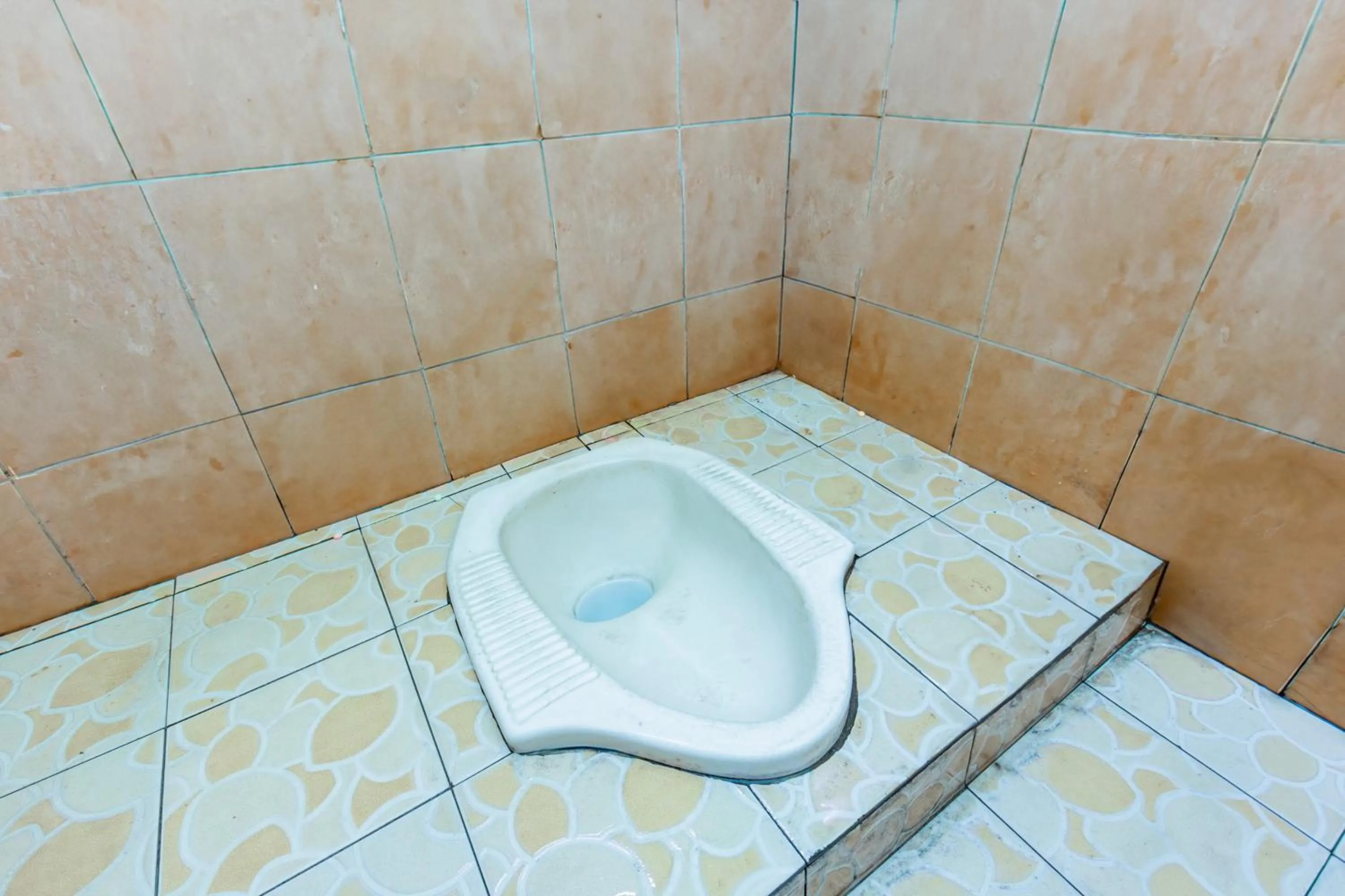 Bathroom in Hotel O Lestari Homestay