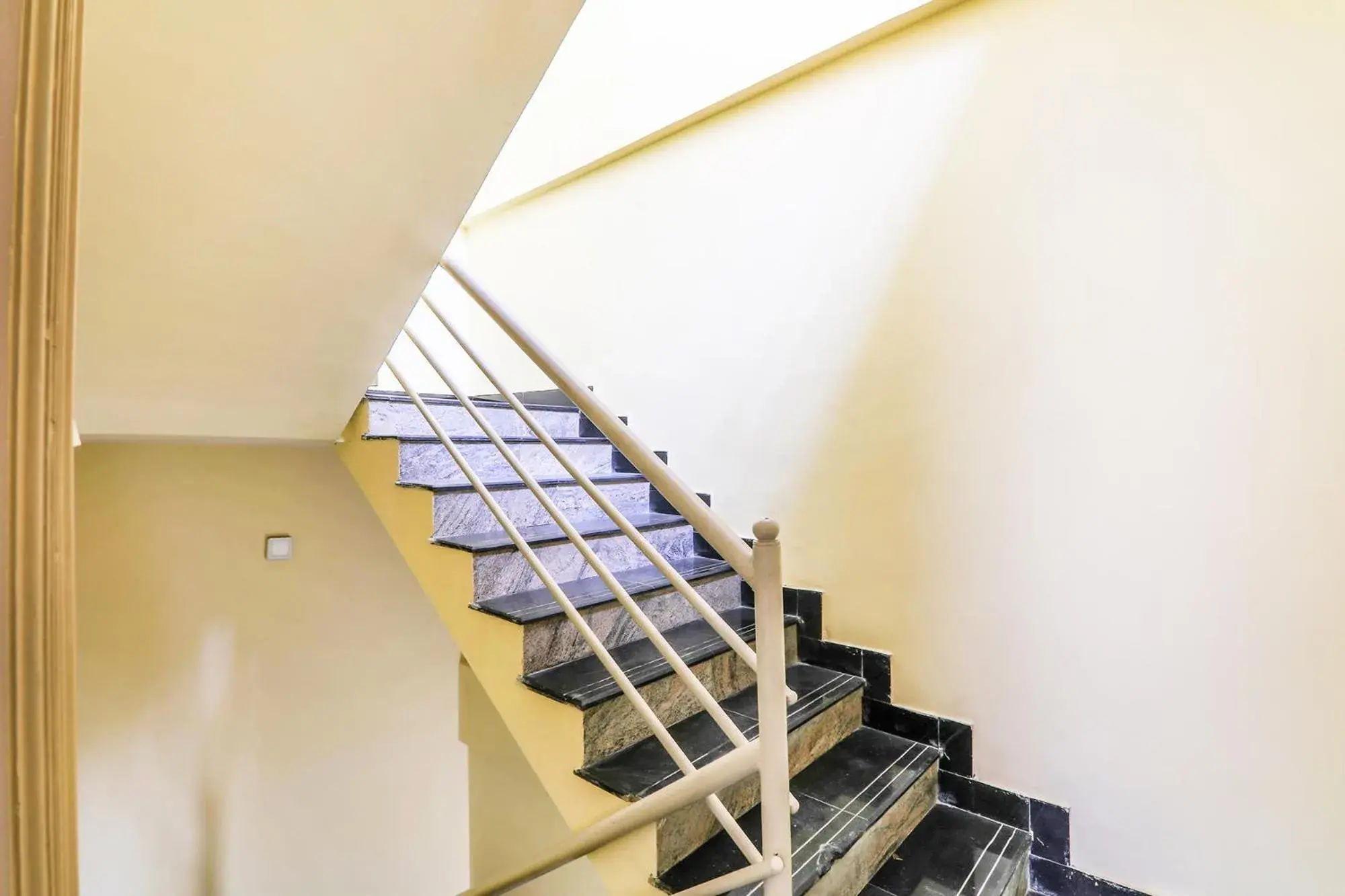 Lobby or reception in FabHotel Vista Suites - Frazer Town Lobby or reception in FabHotel Vista Suites - Frazer Town