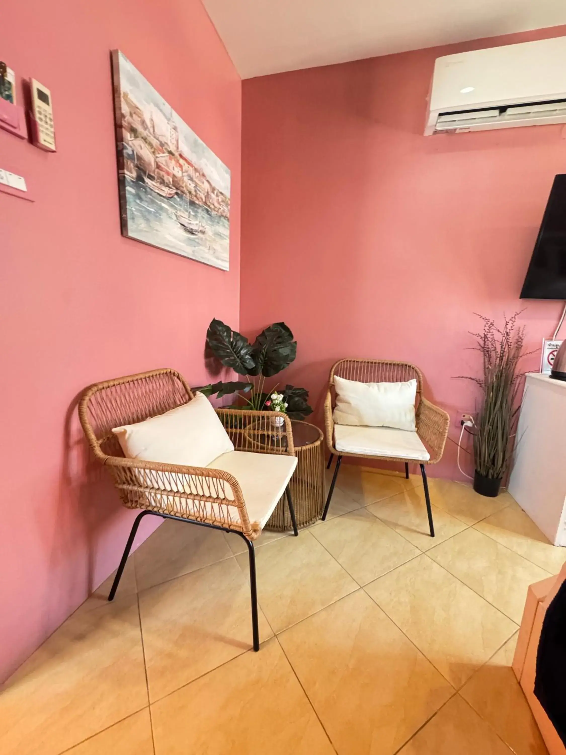 Photo of the whole room in Venice Hotel Hua Hin Photo of the whole room in Venice Hotel Hua Hin