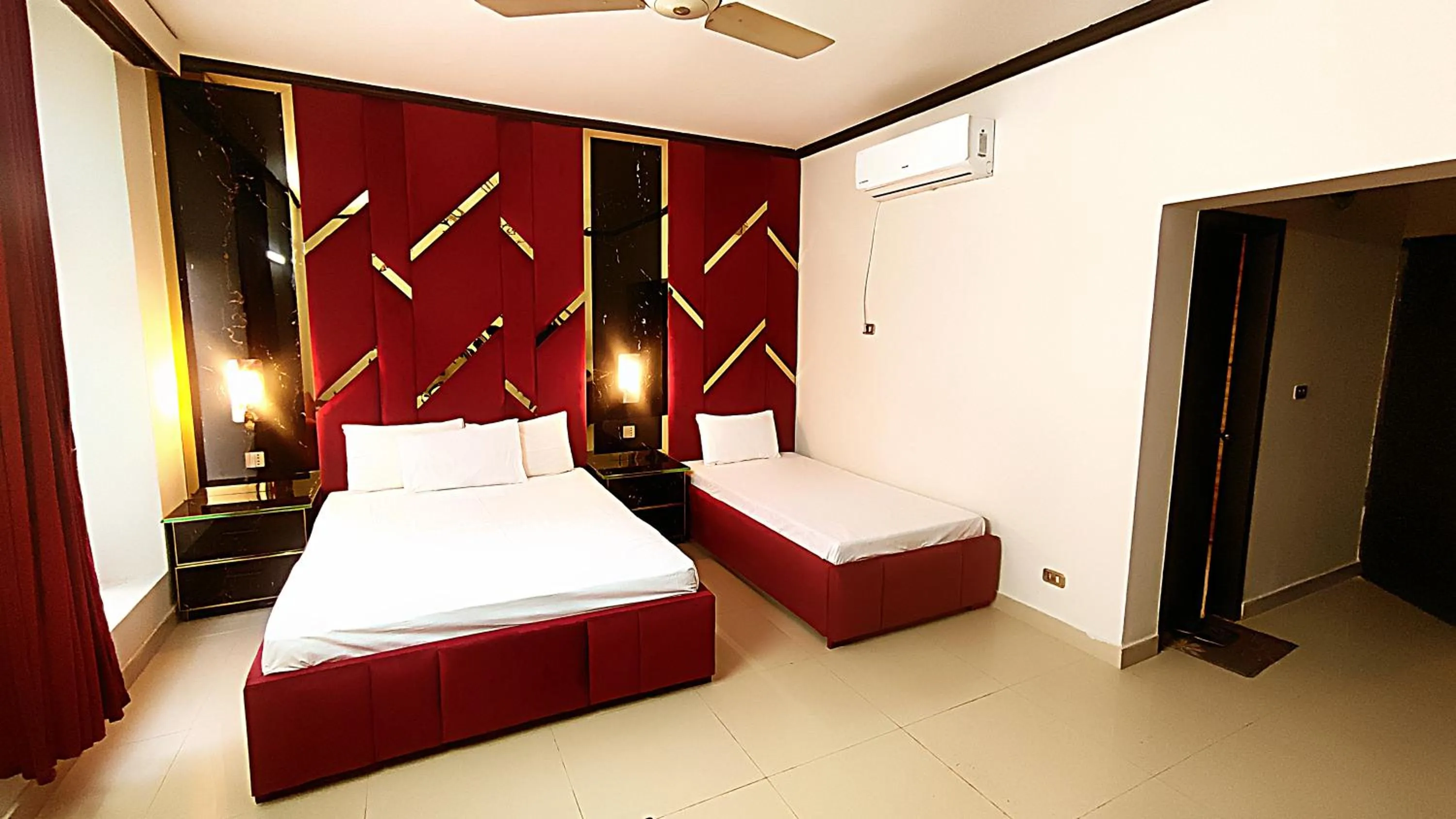 Bed in Aleph Islamabad Guest House