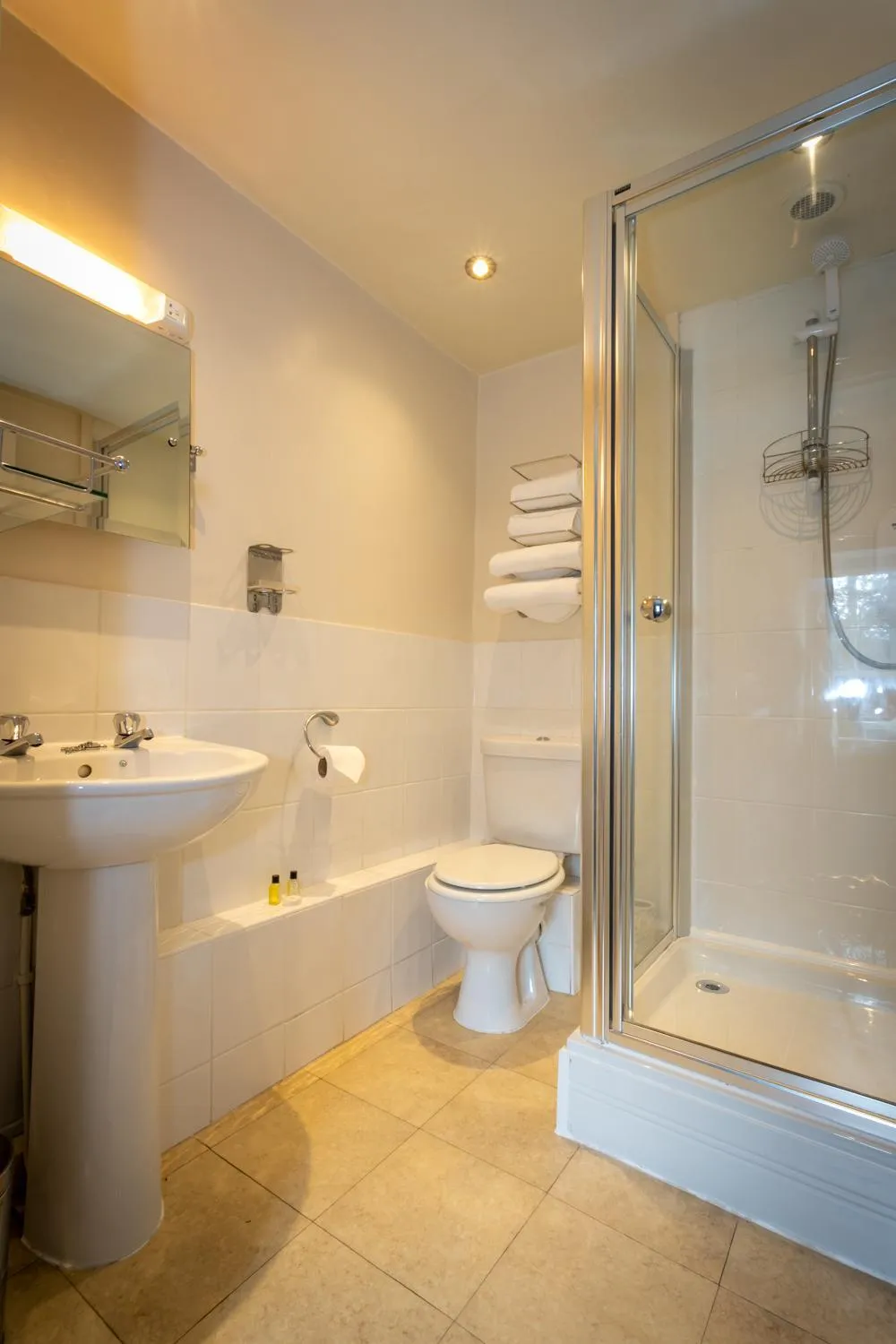 Bathroom in The Collyweston Slater