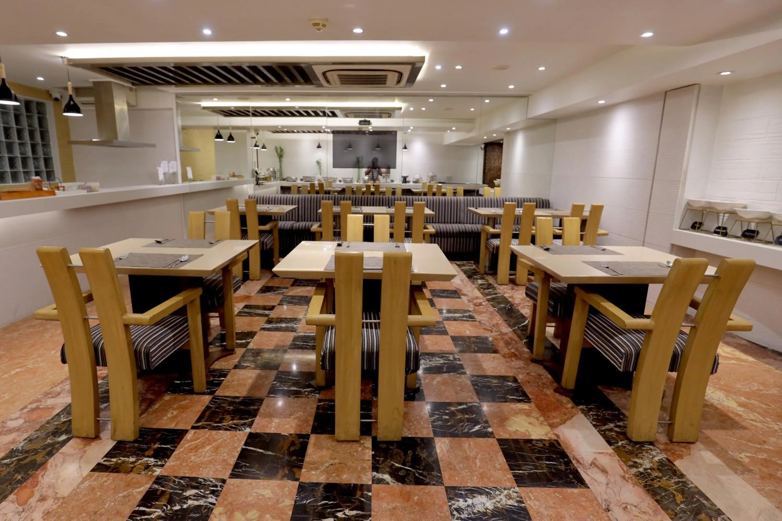 Breakfast in Bizz The Hotel