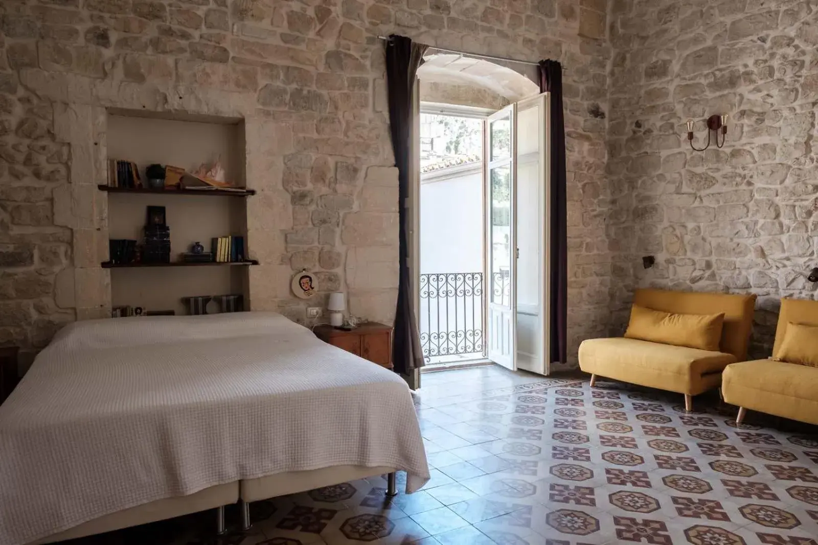 Double Room with Balcony in Casa Catalé Double Room with Balcony in Casa Catalé