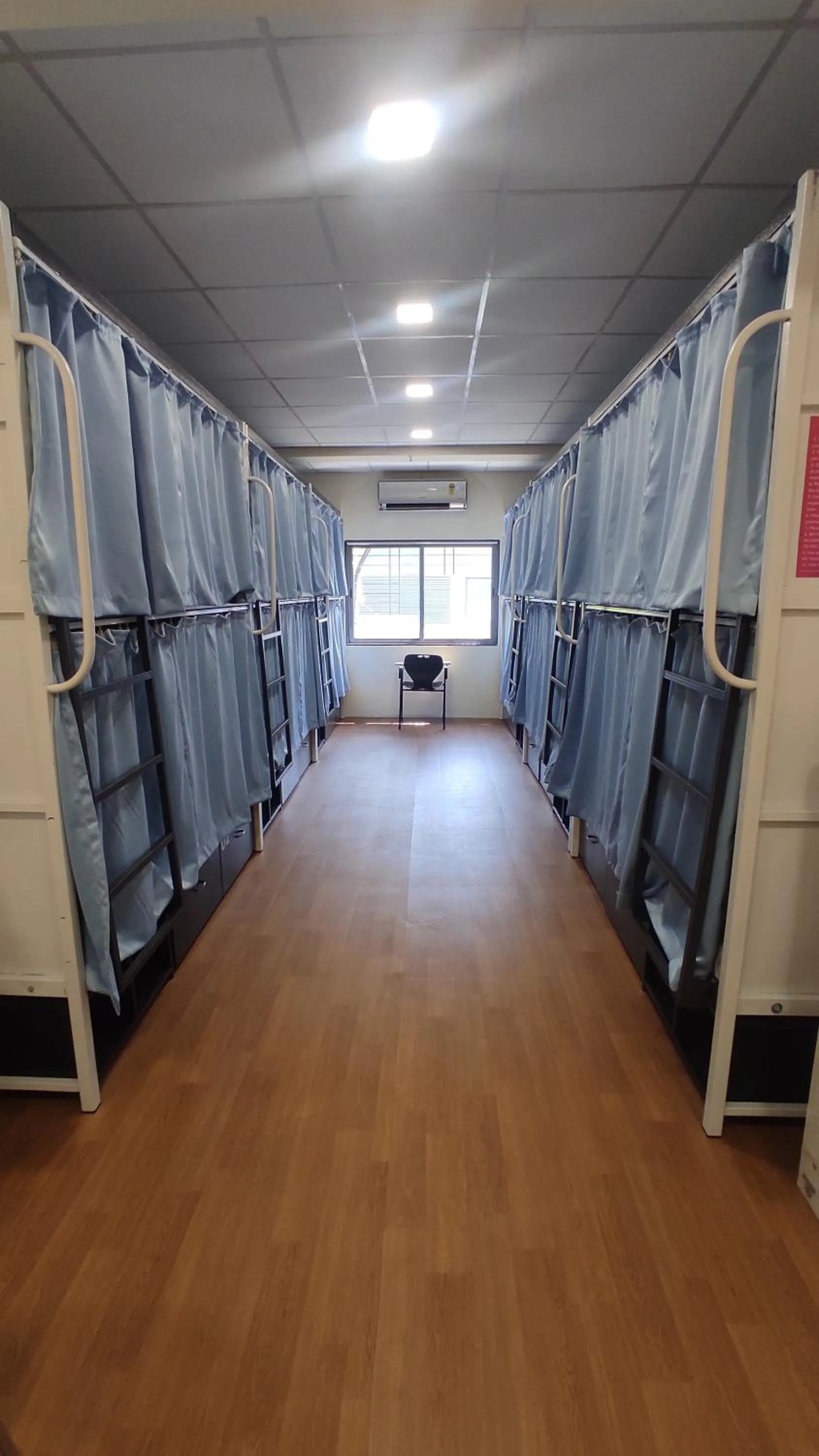 bunk bed in Hostells