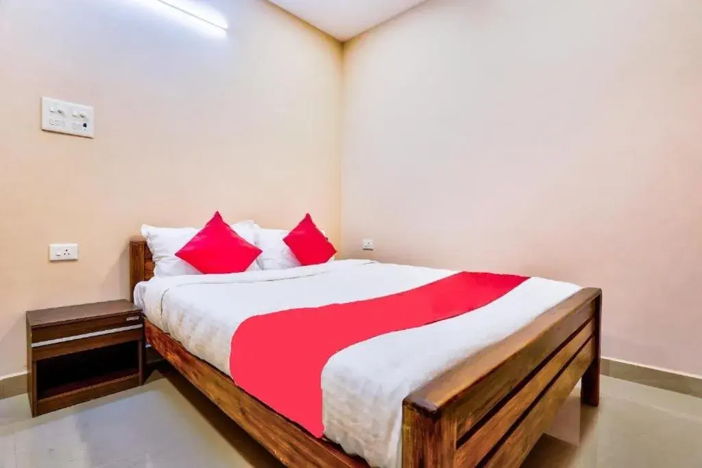 Bed in Grand Ocean inn Bed in Grand Ocean inn