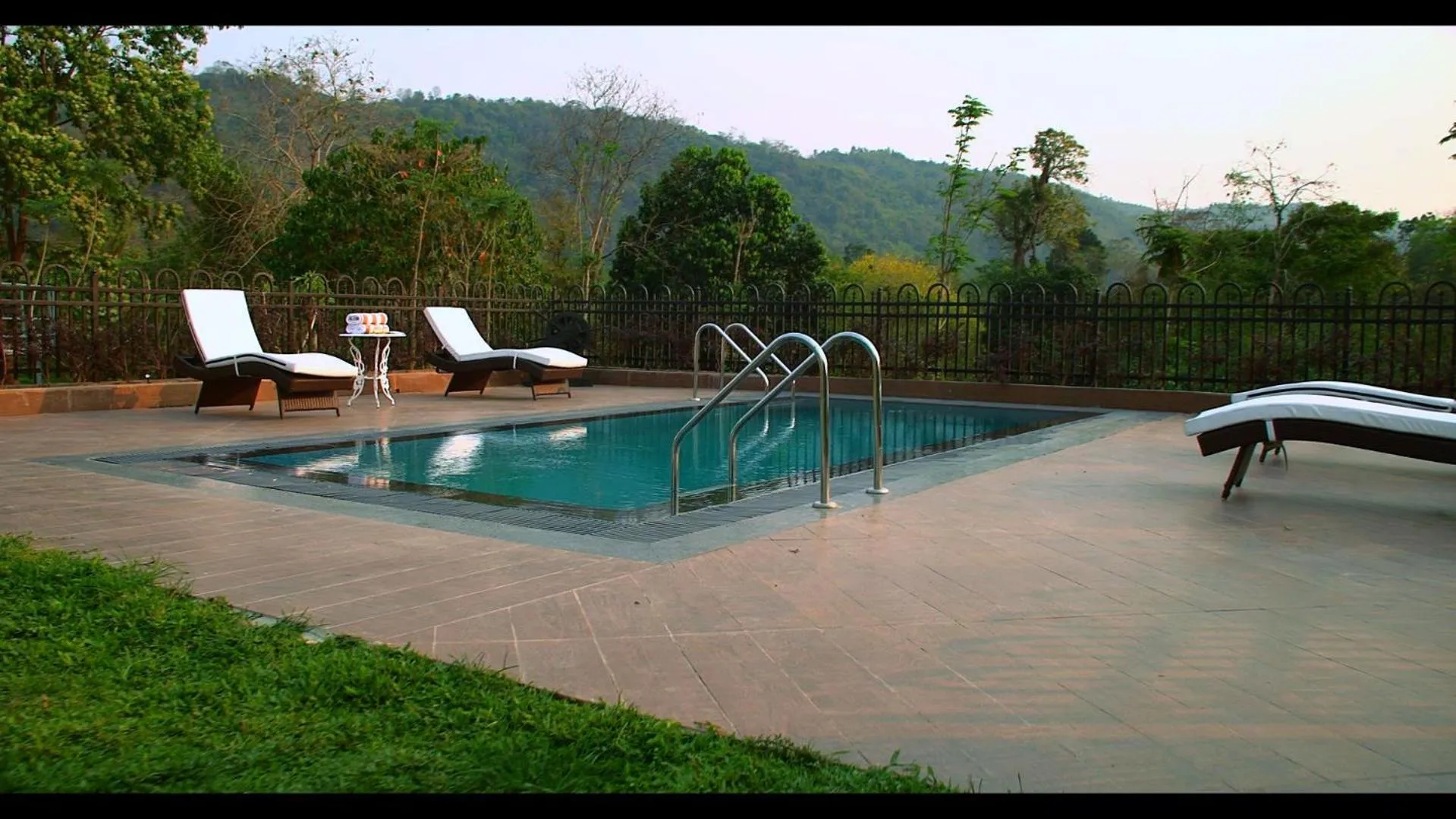 Swimming pool in Vaani Greens Wildlife Resort, Kaziranga