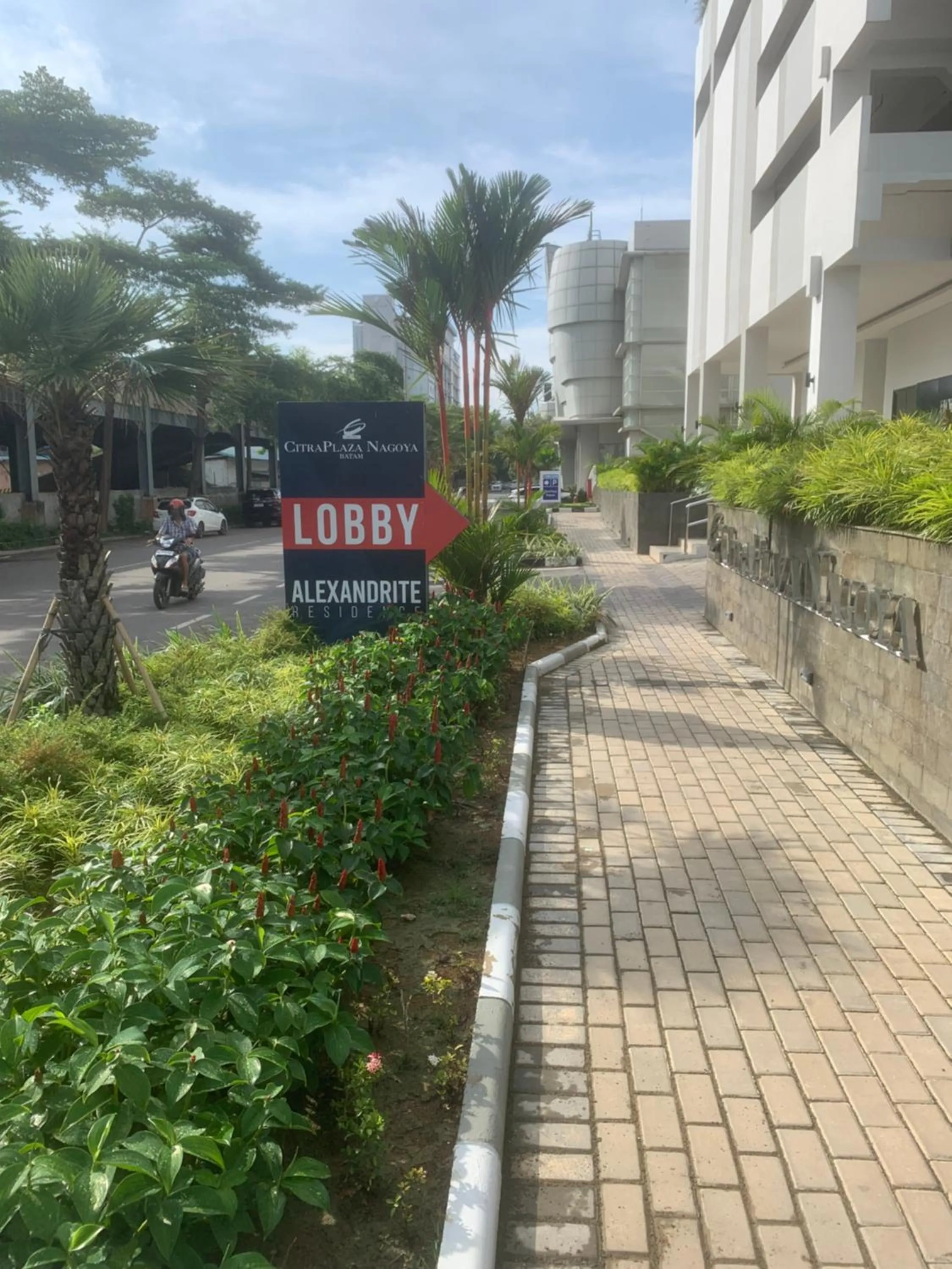 COMFORTSTAY @Citra Plaza Nagoya #32-08 ( Sea View )