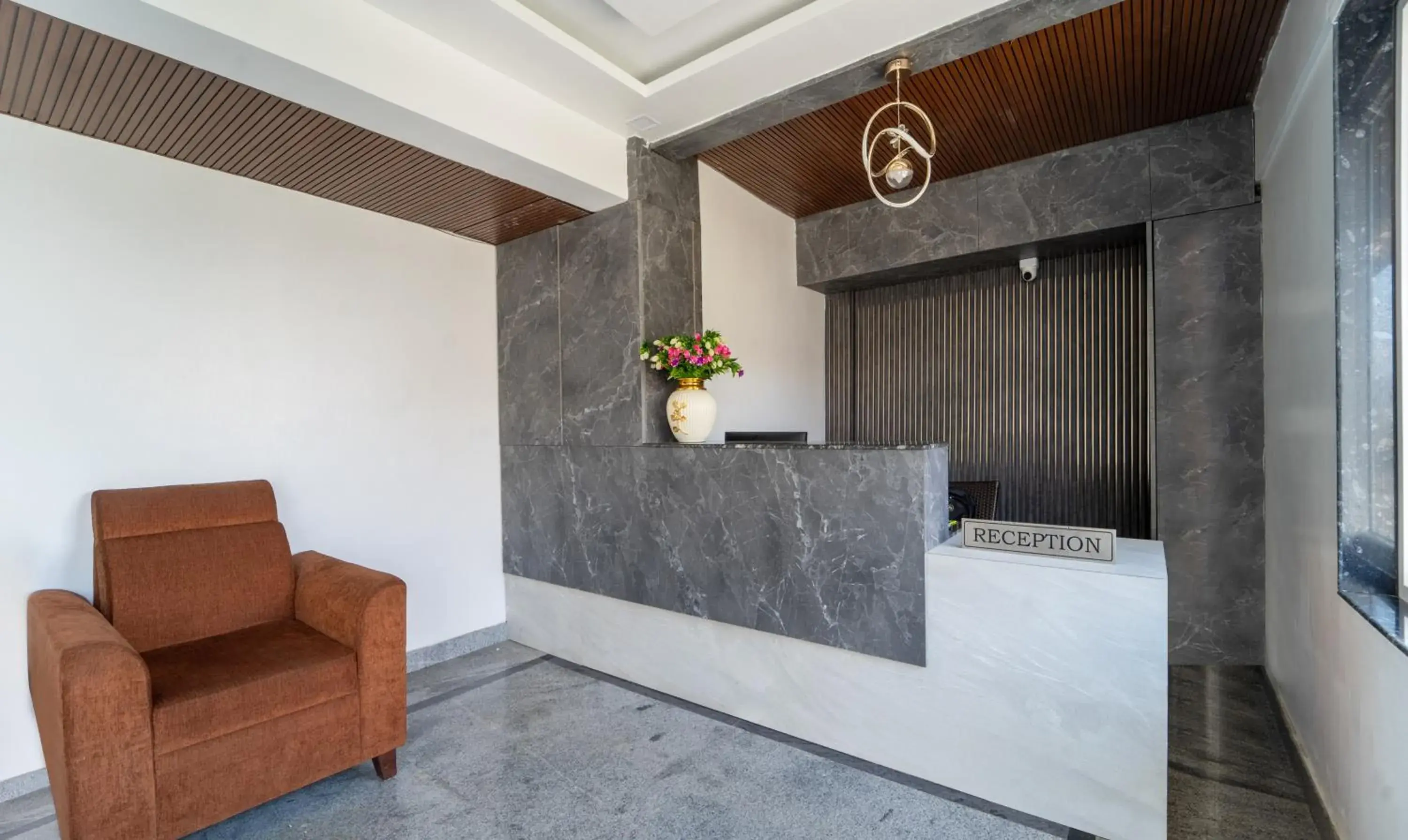 Facade/entrance in Treebo Skydale Premium Suites, 1500 Mtrs From Ooty Lake Facade/entrance in Treebo Skydale Premium Suites, 1500 Mtrs From Ooty Lake