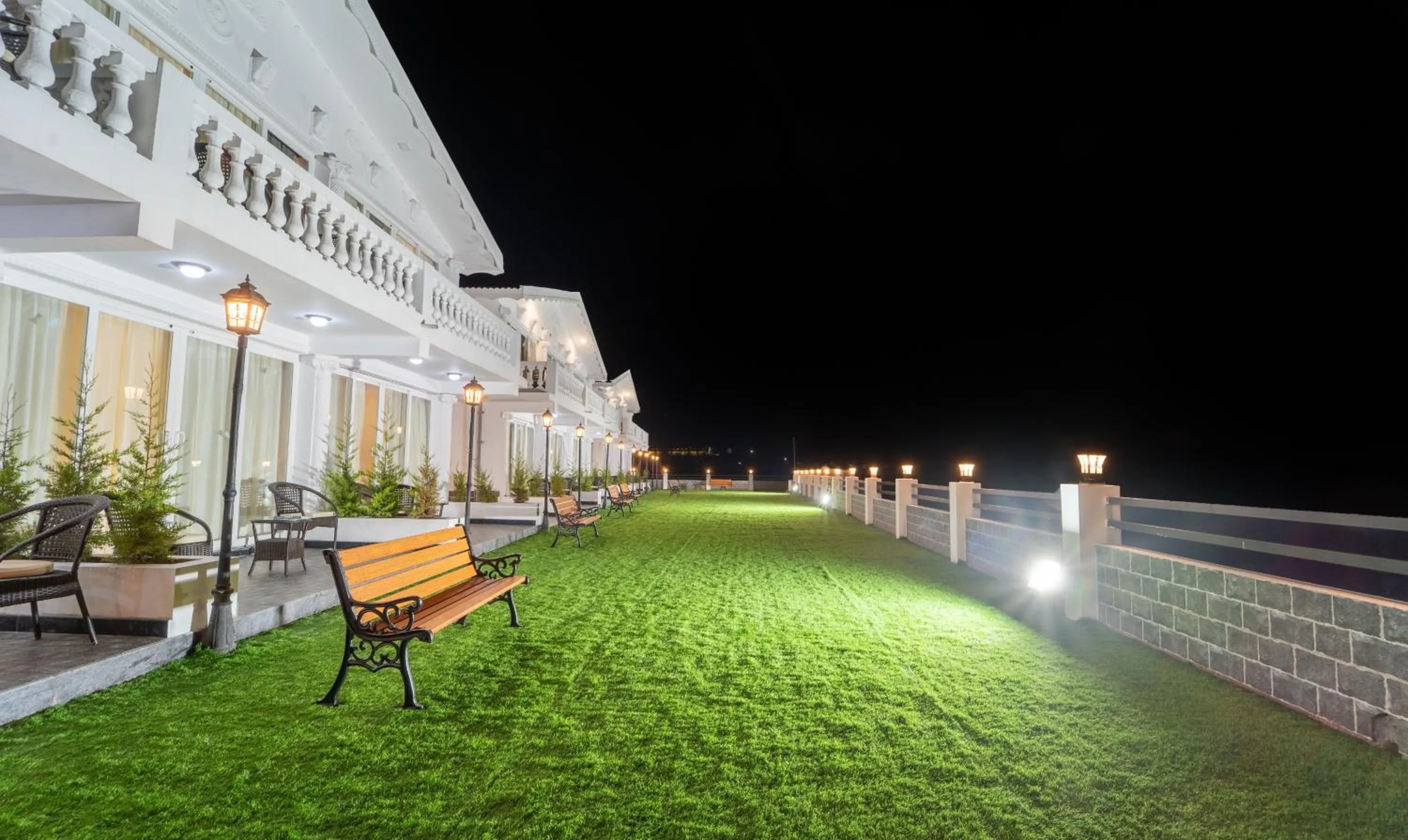 Balcony/Terrace in Treebo Skydale Premium Suites, 1500 Mtrs From Ooty Lake