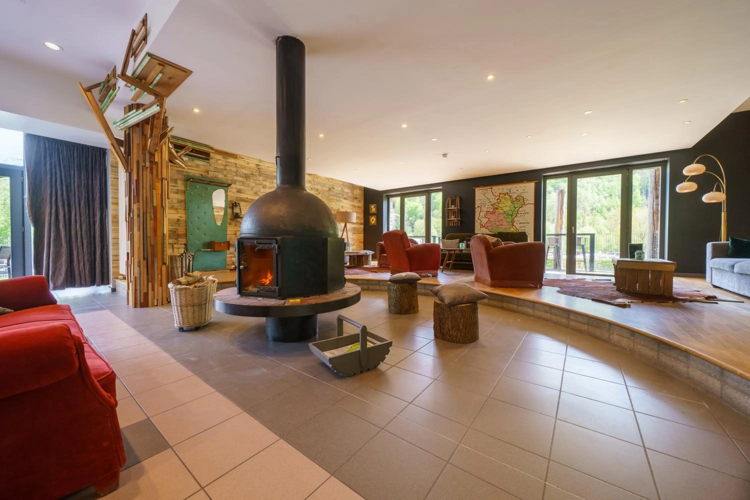 Lobby or reception in HI Malmedy Hostel