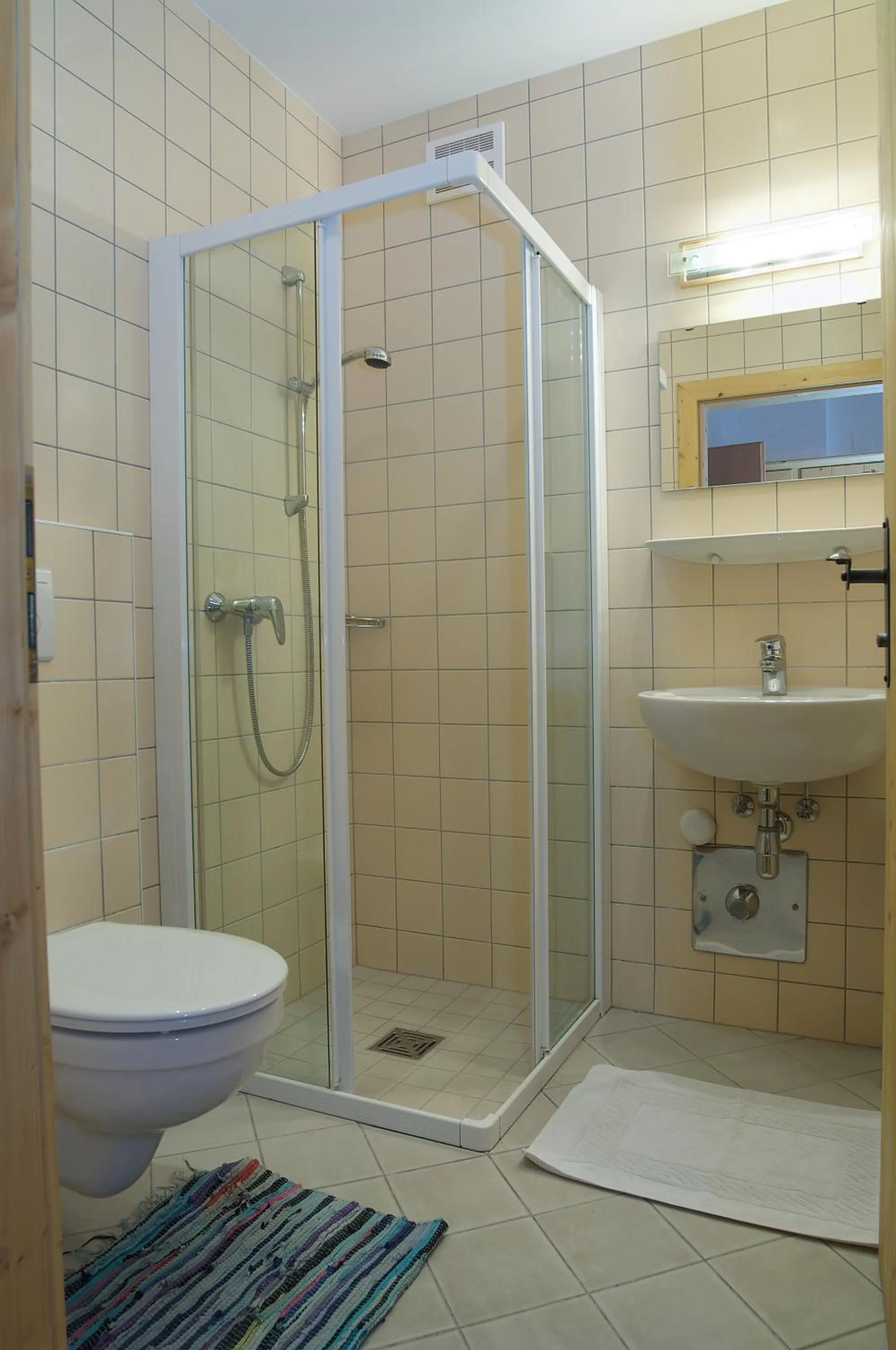 Bathroom in Alpengasthof Paletti