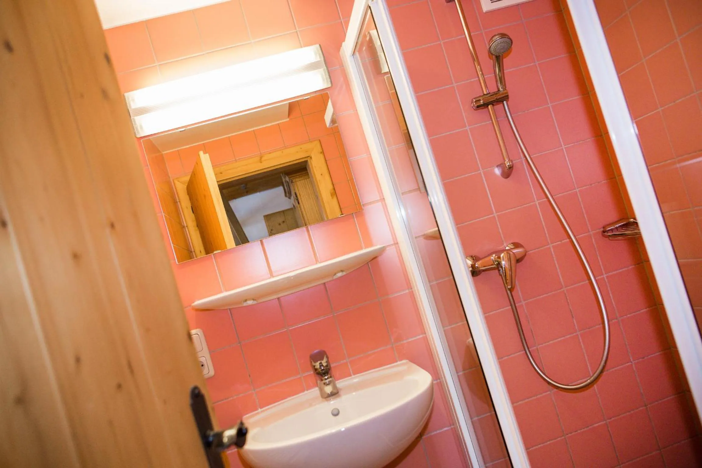 Bathroom in Alpengasthof Paletti