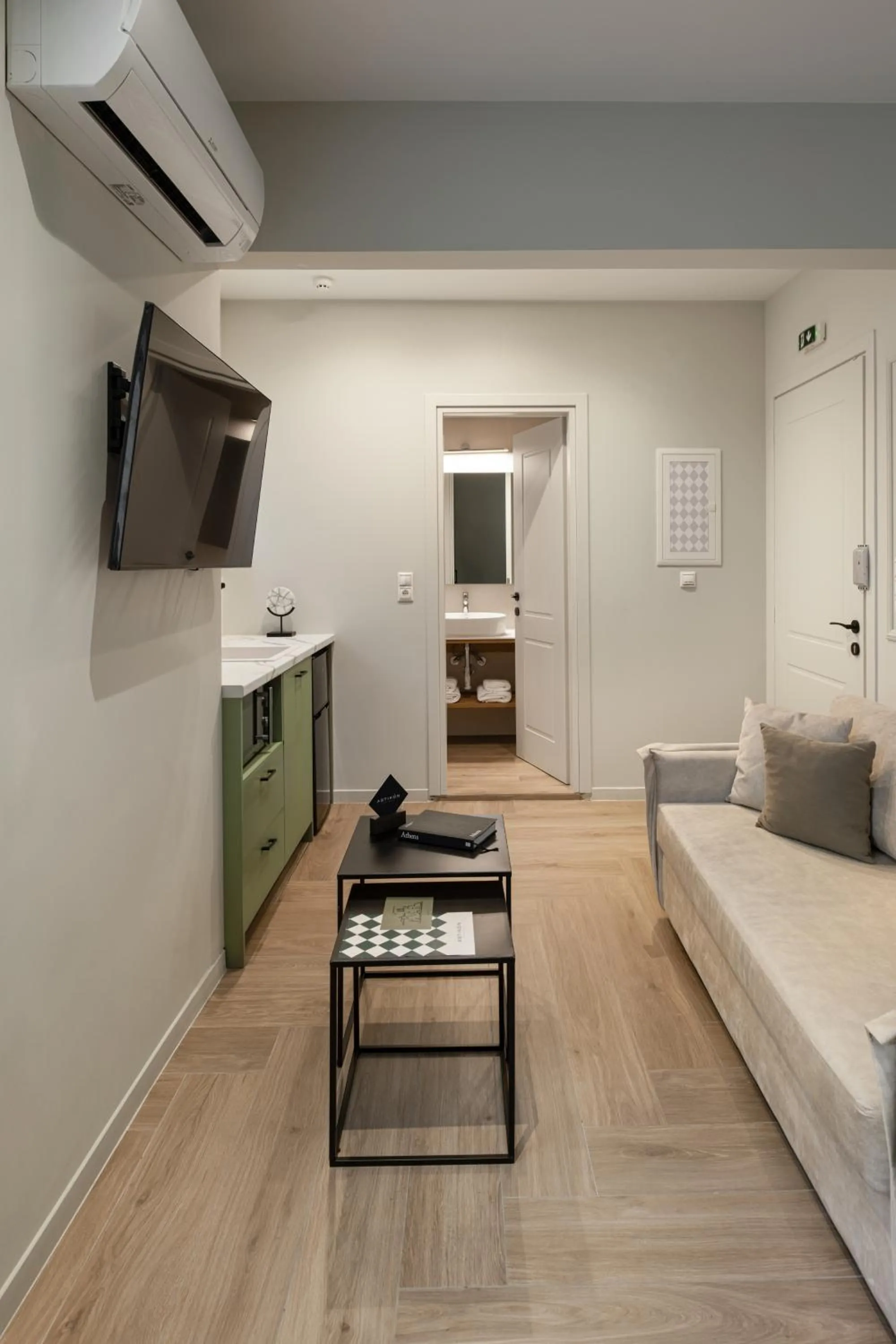 TV and multimedia in ASTIKON Xenofontos Suites