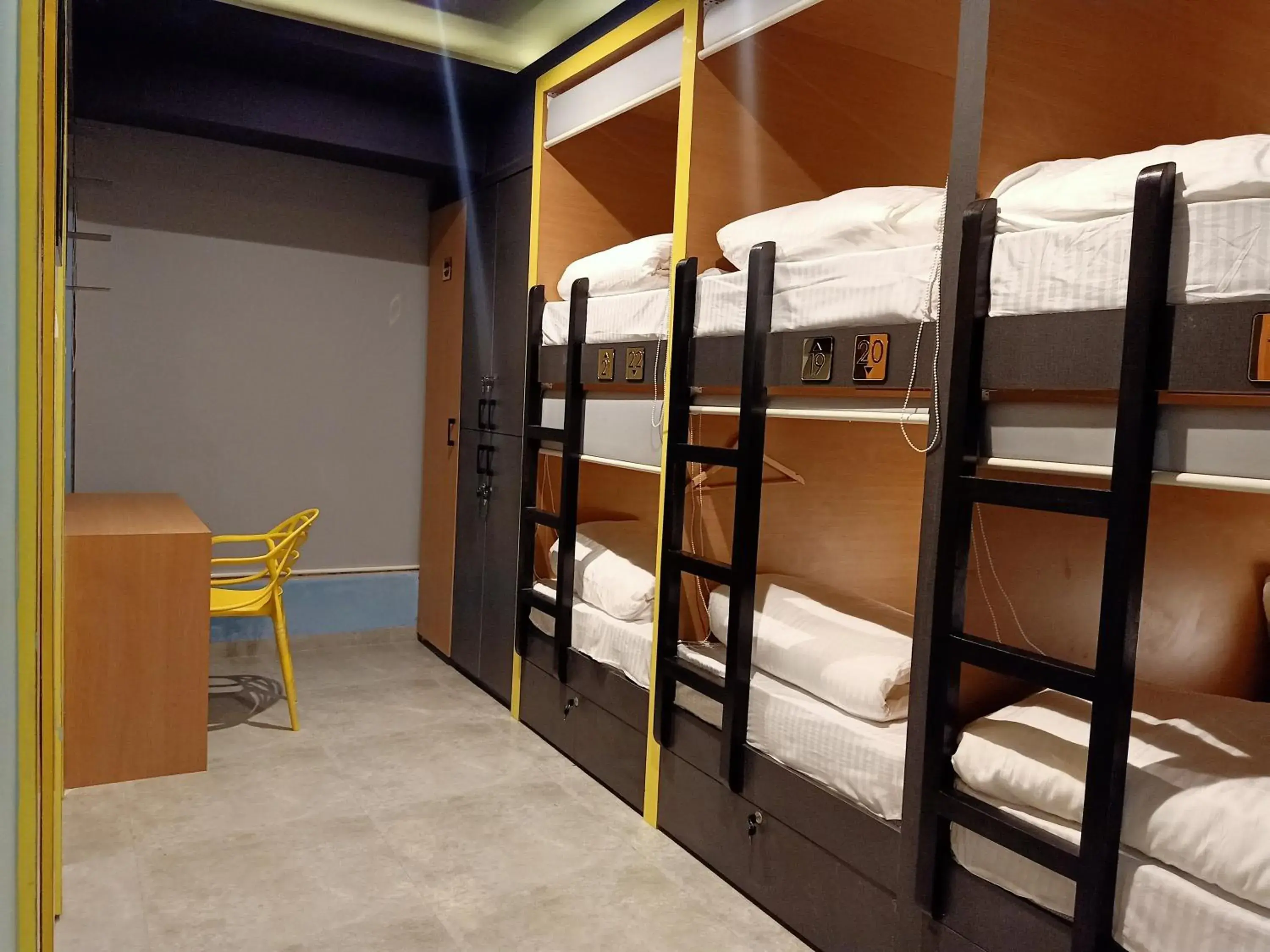 Bed in 6-Bed Female Dormitory Room in Stayvilla Hostel Bed in 6-Bed Female Dormitory Room in Stayvilla Hostel