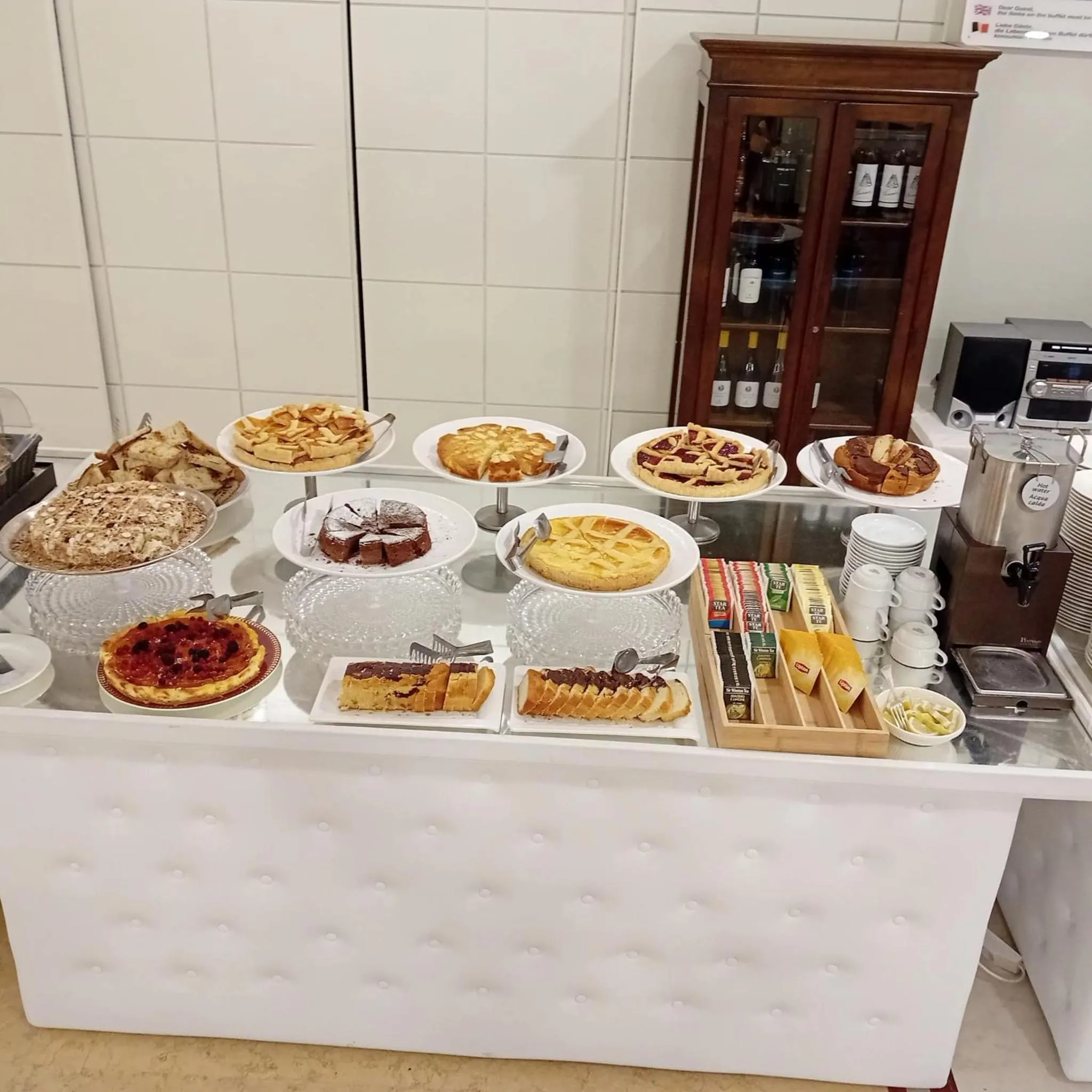 Breakfast in Hotel Relais dei Normanni