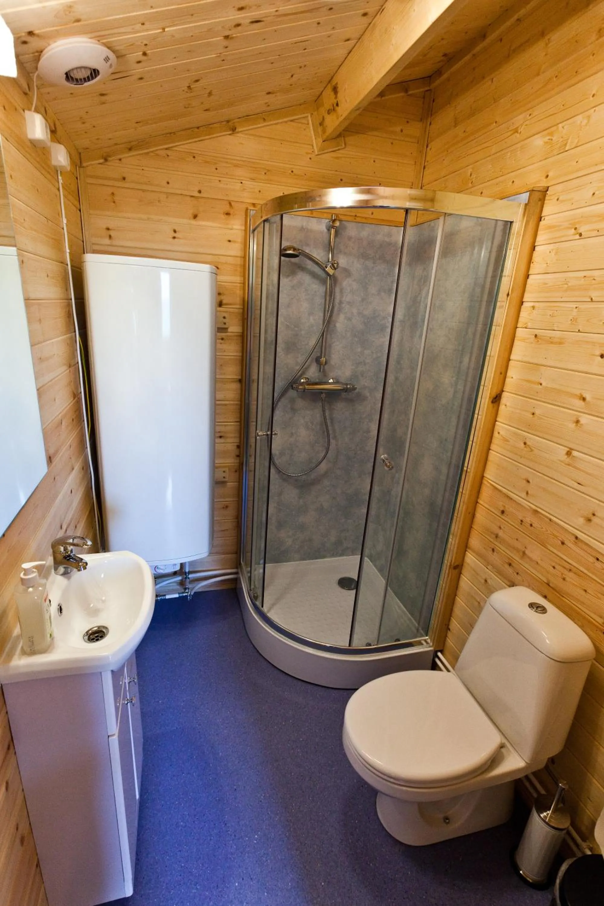 Bathroom in Mid Hvoll Cottages