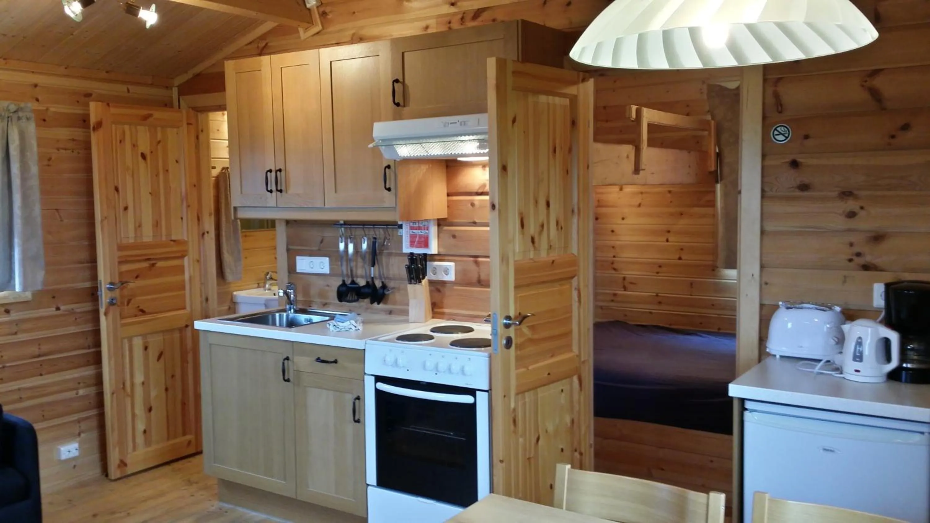 Kitchen or kitchenette in Mid Hvoll Cottages