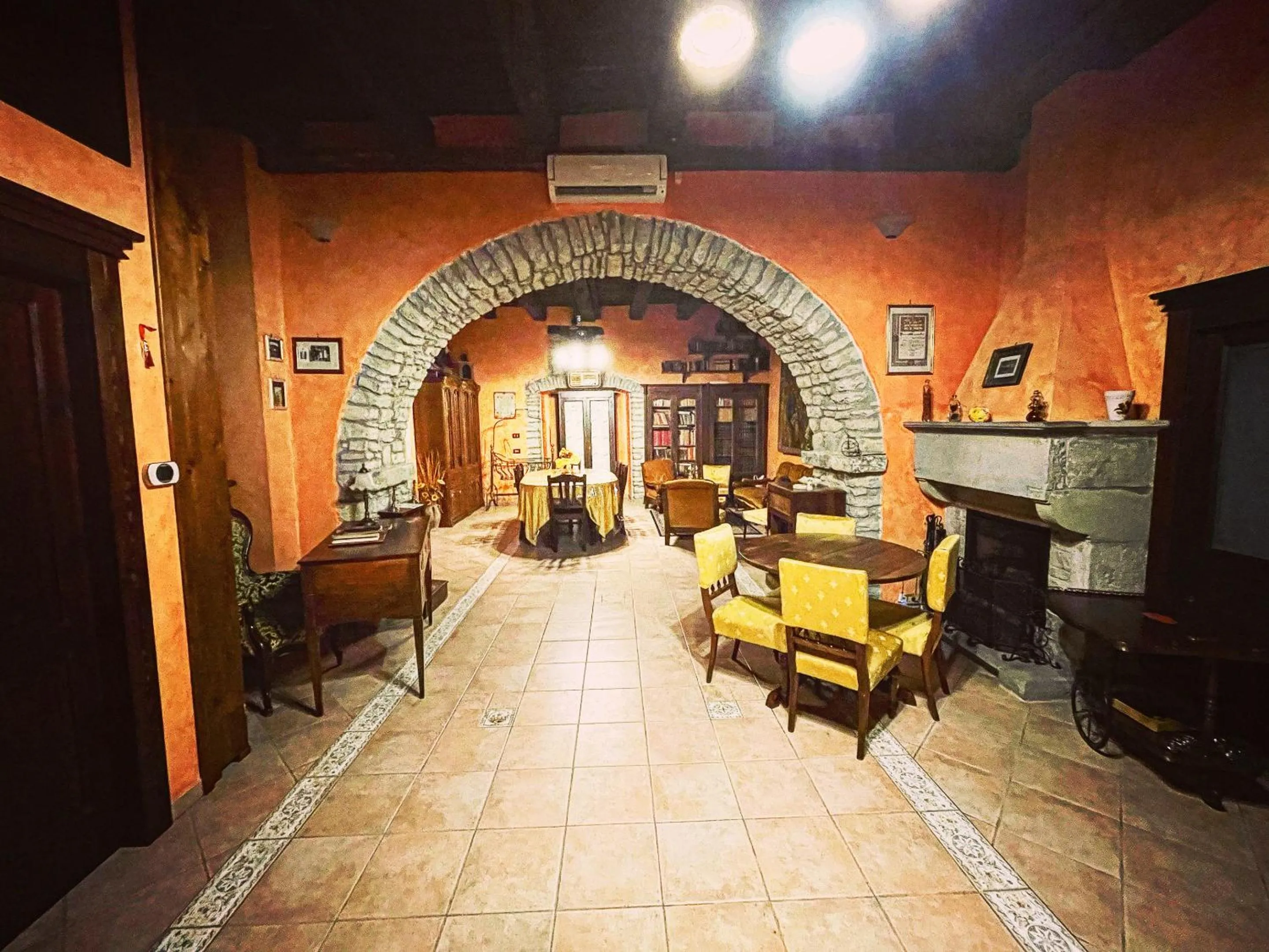 Other in L'Antica Dimora