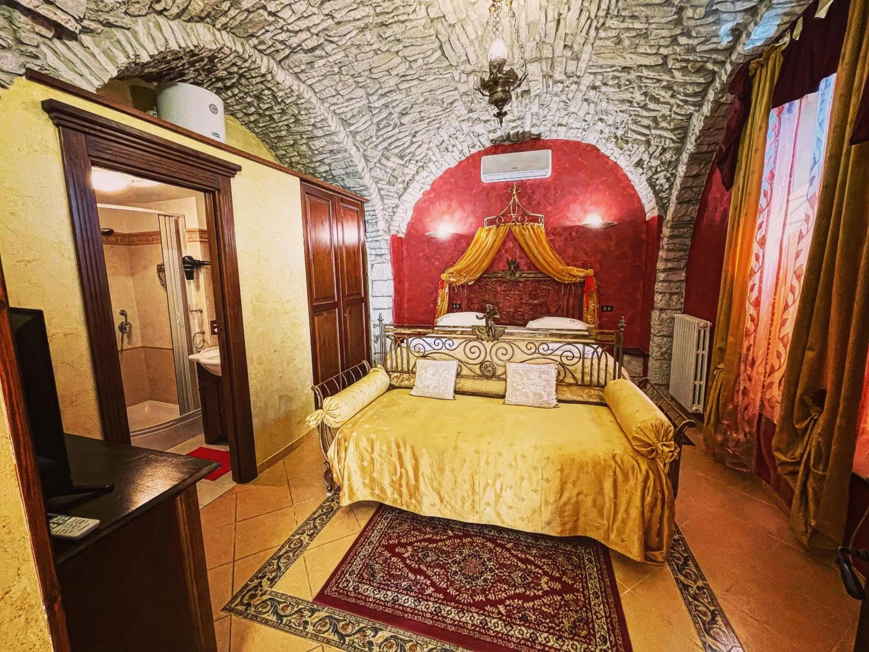 Bedroom, Bed in L'Antica Dimora