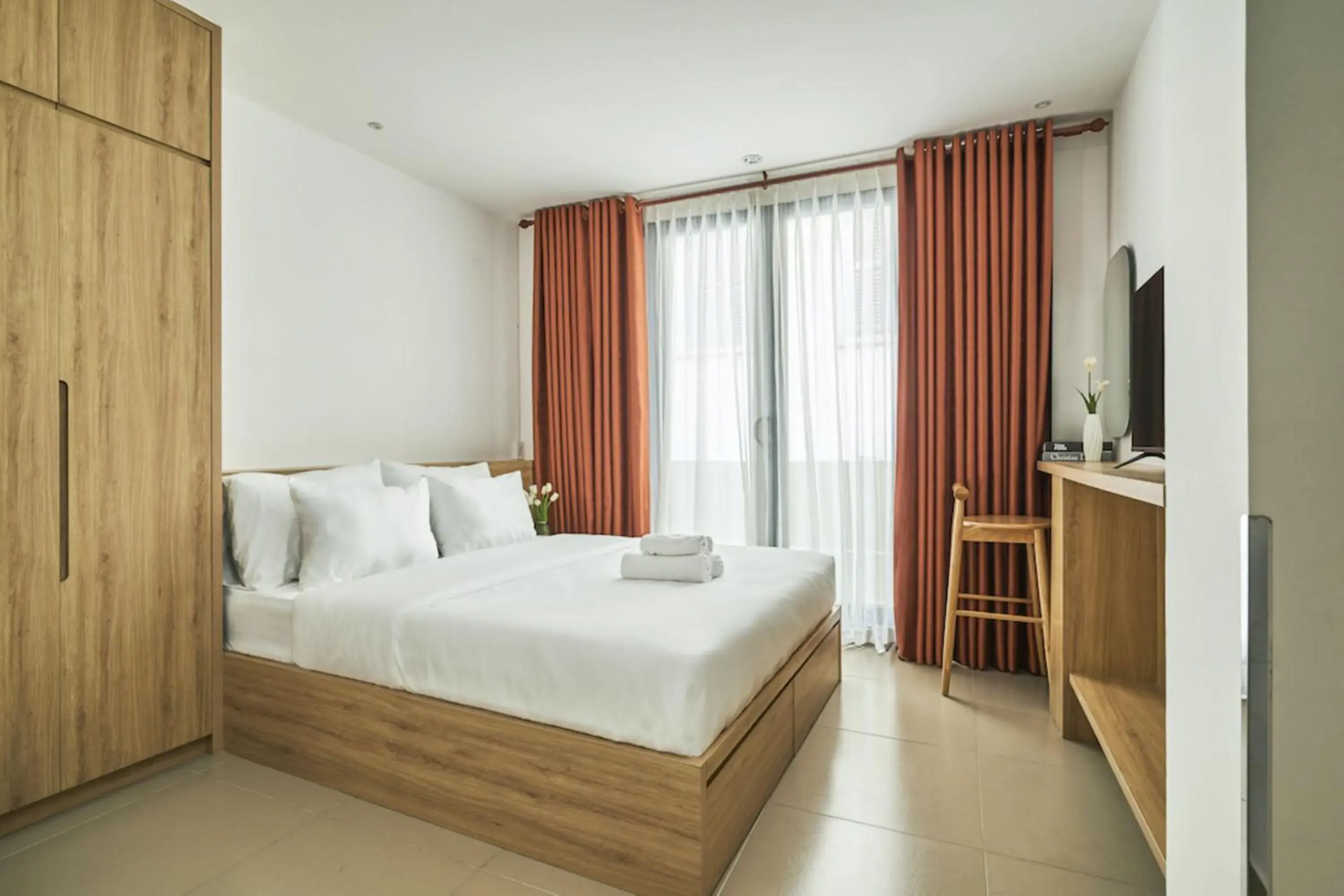 Large Double Room in MIHN SUITES BEN THANH Large Double Room in MIHN SUITES BEN THANH