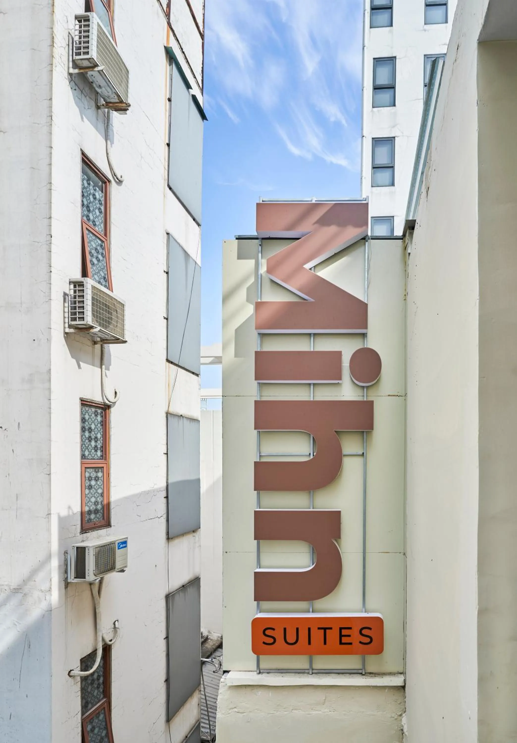 Day in MIHN SUITES BEN THANH