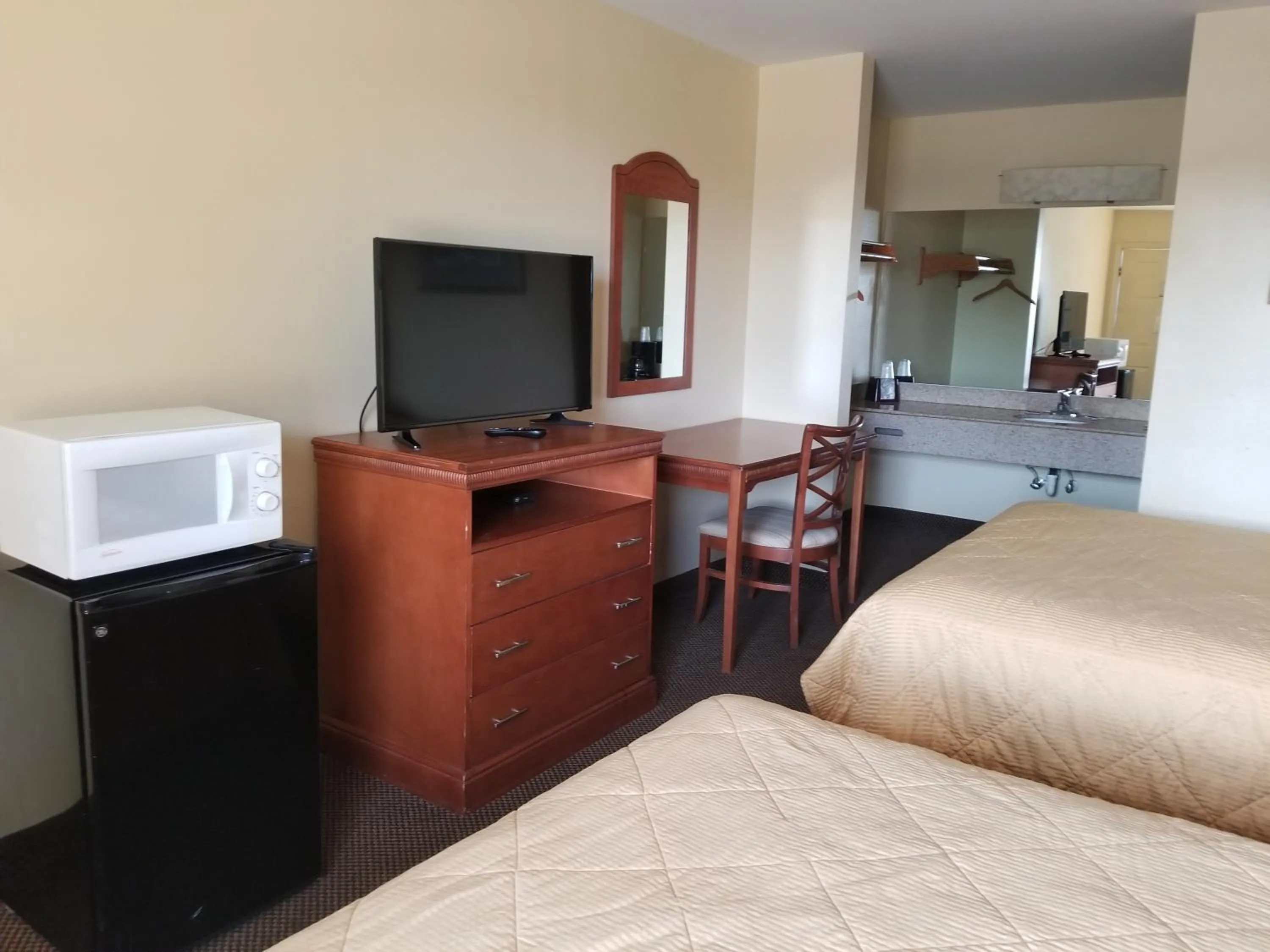 TV and multimedia, Bed in Stay Inn Checotah