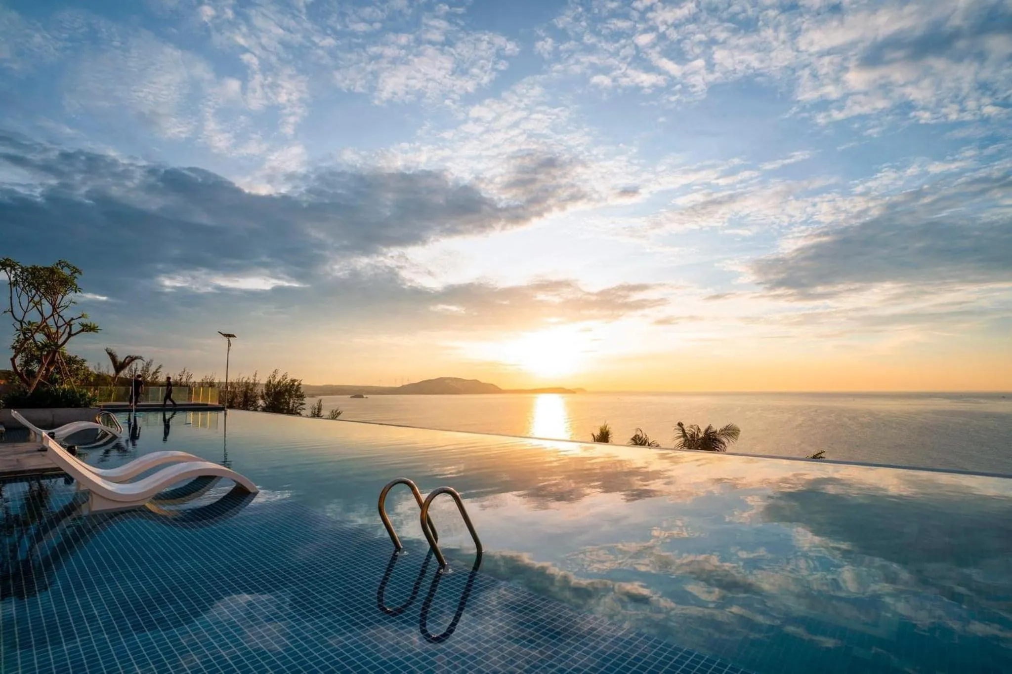 Pool view in APEC Mandala Mũi Né Condotel