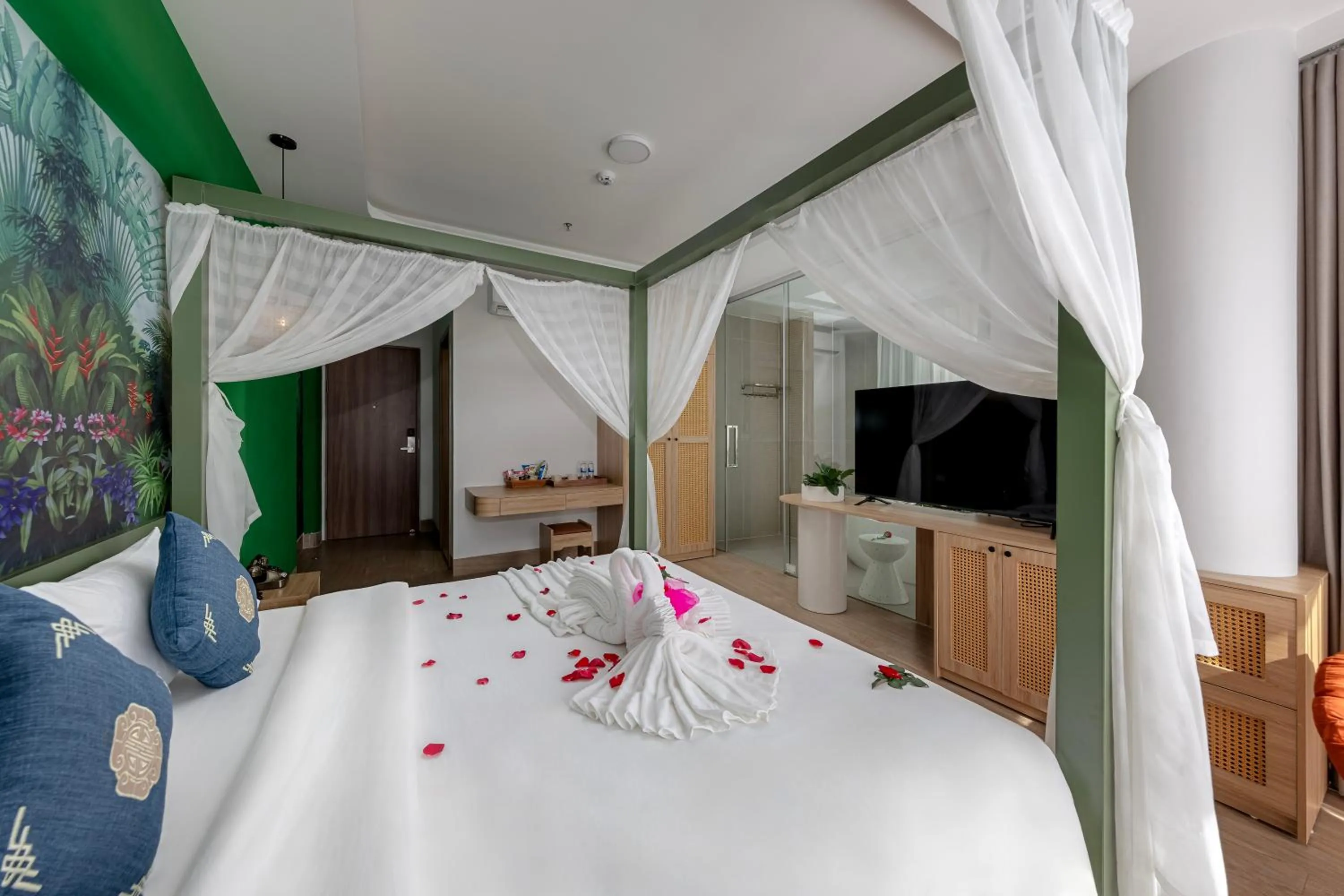 Photo of the whole room, Bed in Tropical Paradise Sapa Hotel & Tour