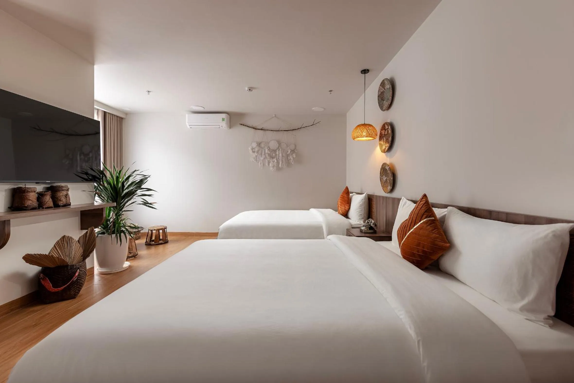 Bed in Tropical Paradise Sapa Hotel & Tour