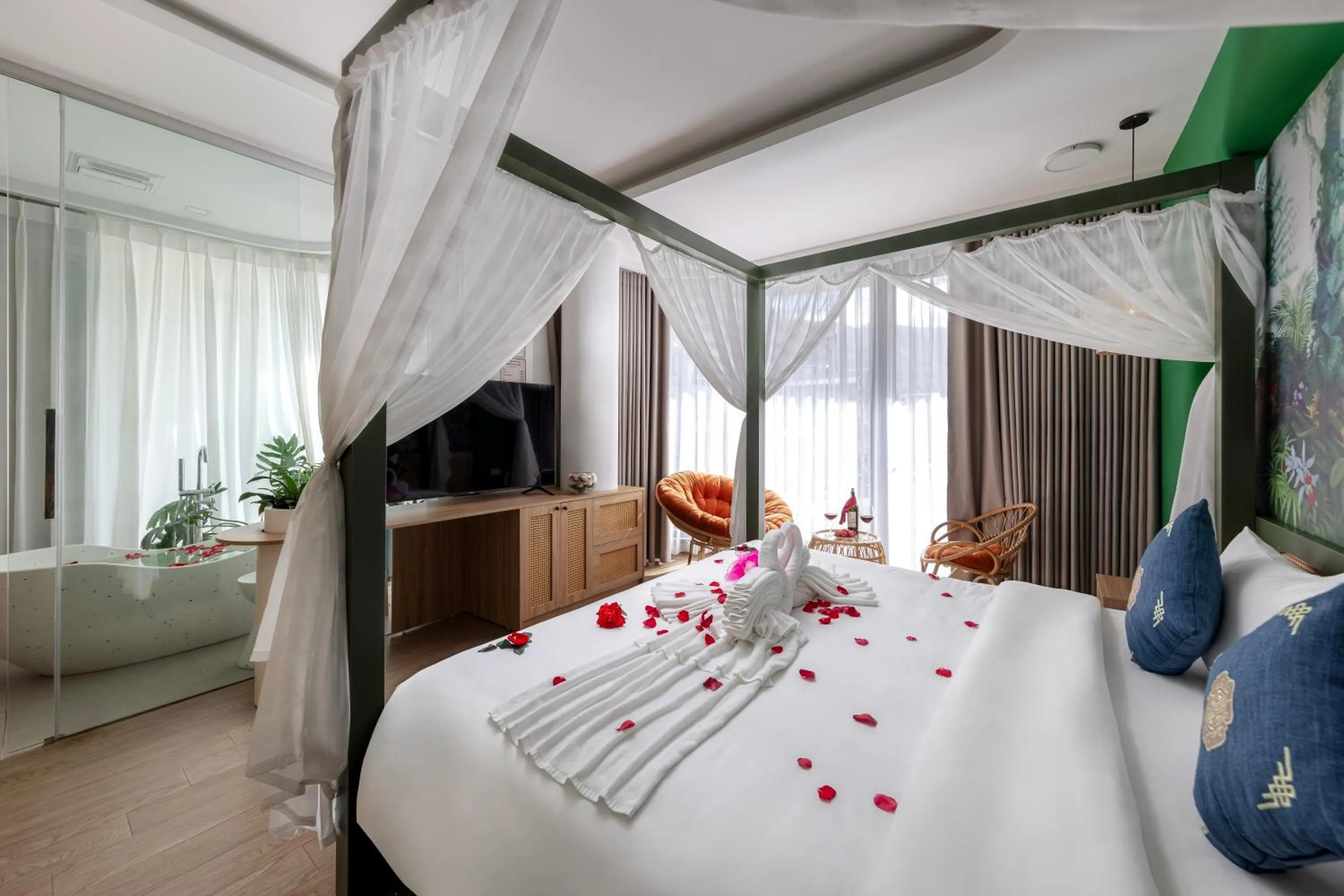 Bed in Tropical Paradise Sapa Hotel & Tour