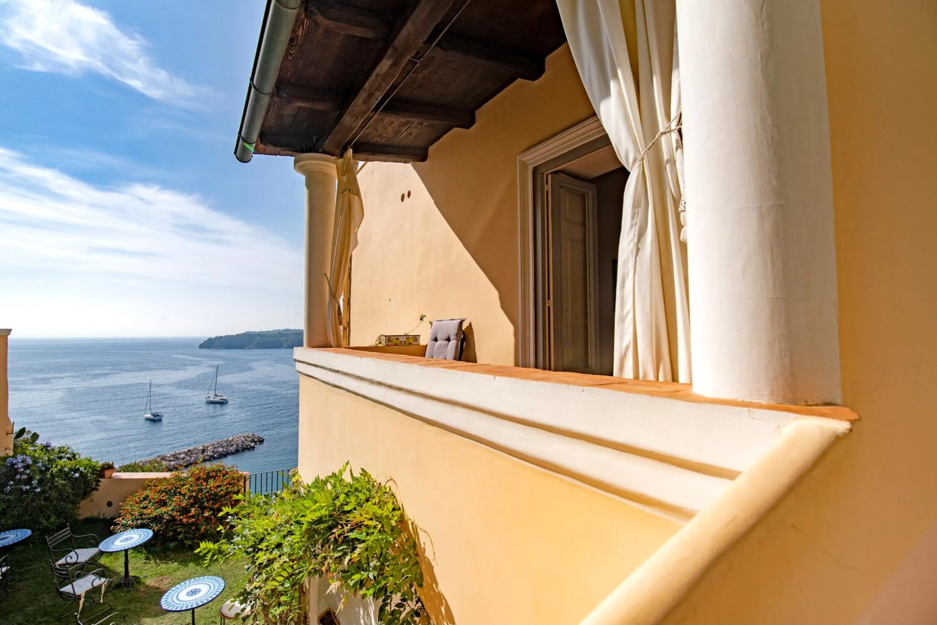 Sea view in Hotel La Casa sul Mare