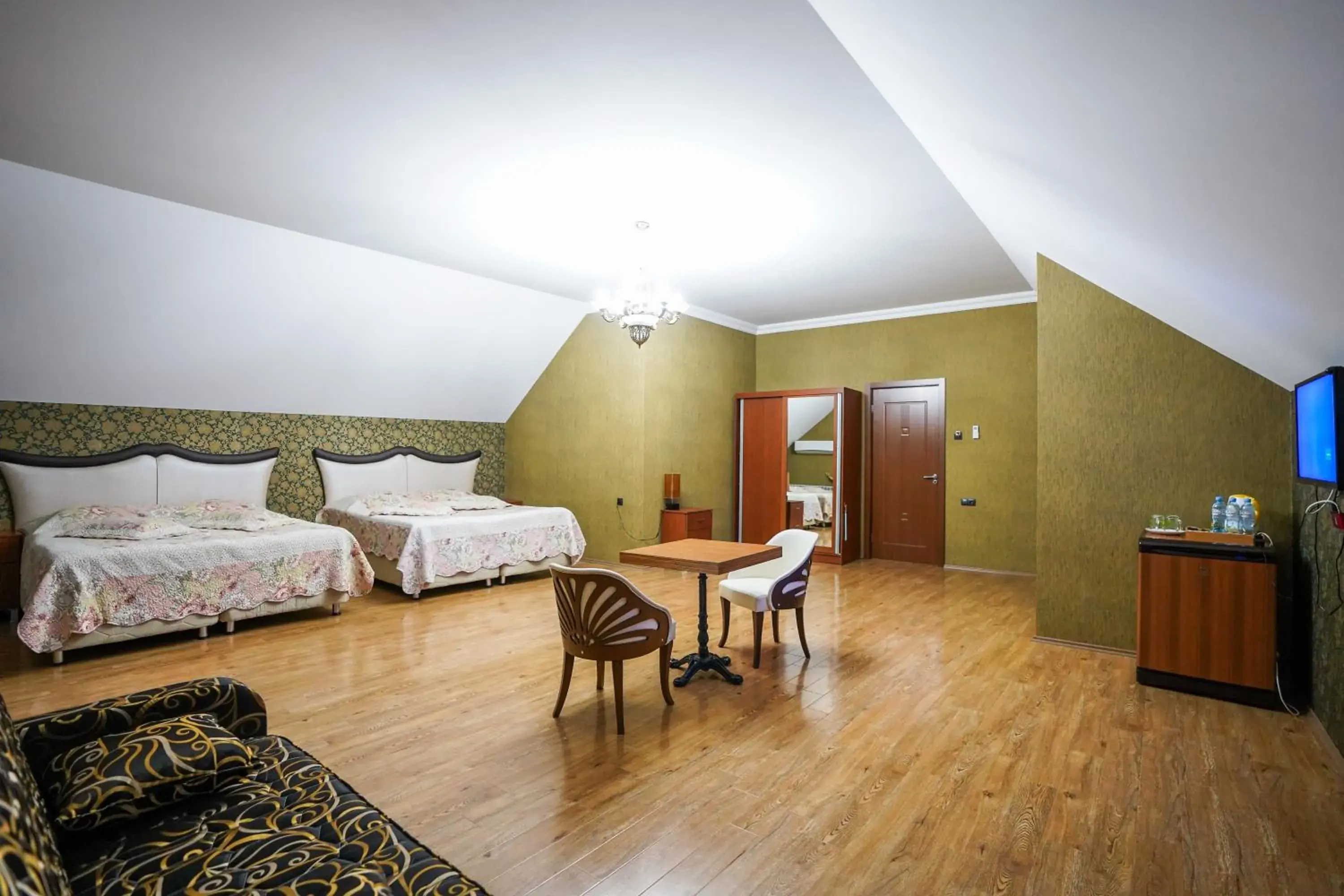 Superior Quadruple Room - single occupancy in Natali Hotel Superior Quadruple Room - single occupancy in Natali Hotel