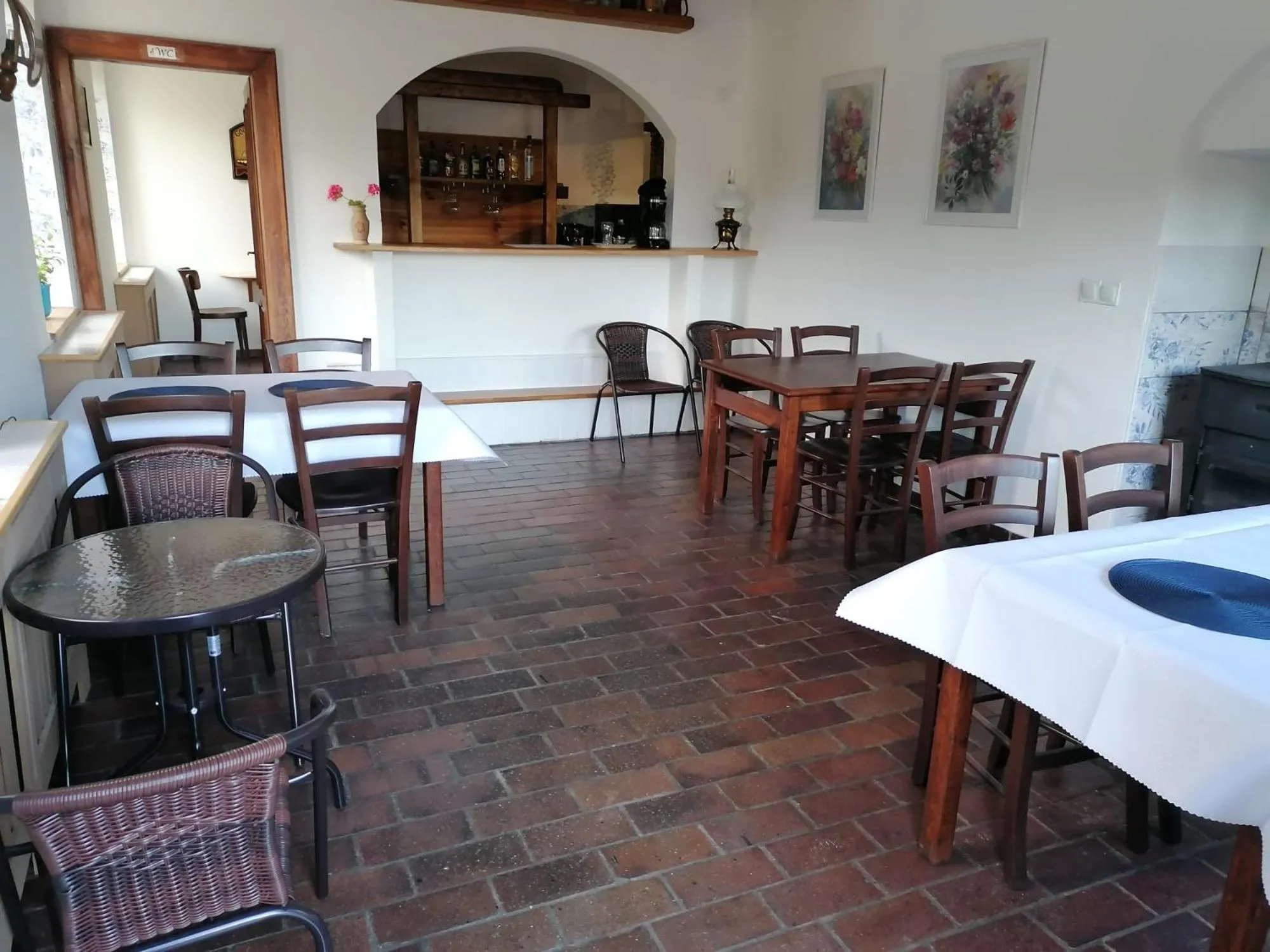 Restaurant/places to eat in Pension Egida