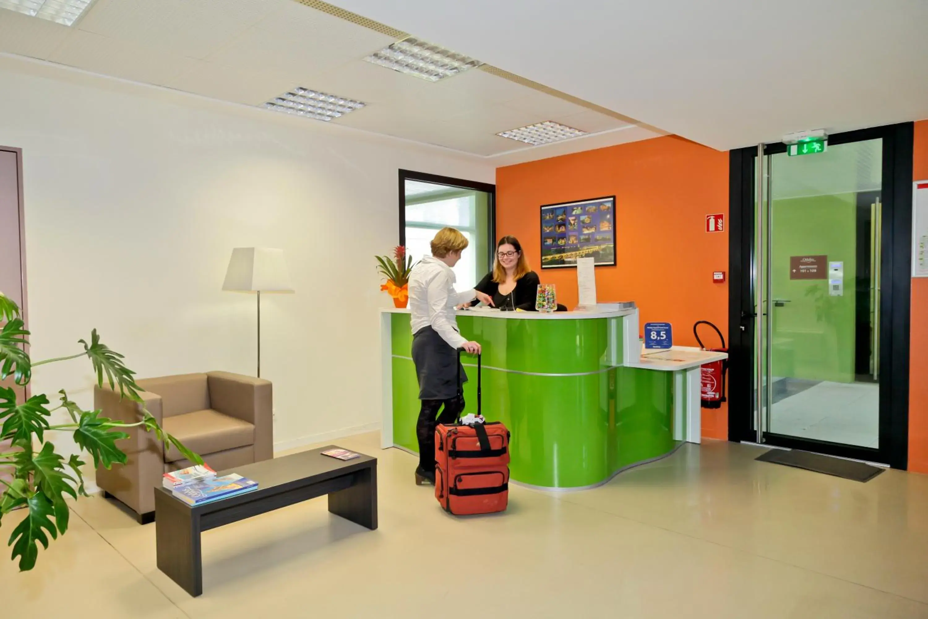 Lobby or reception in Appart Hotel Odalys City Tours Le Jardin des Lettres Lobby or reception in Appart Hotel Odalys City Tours Le Jardin des Lettres